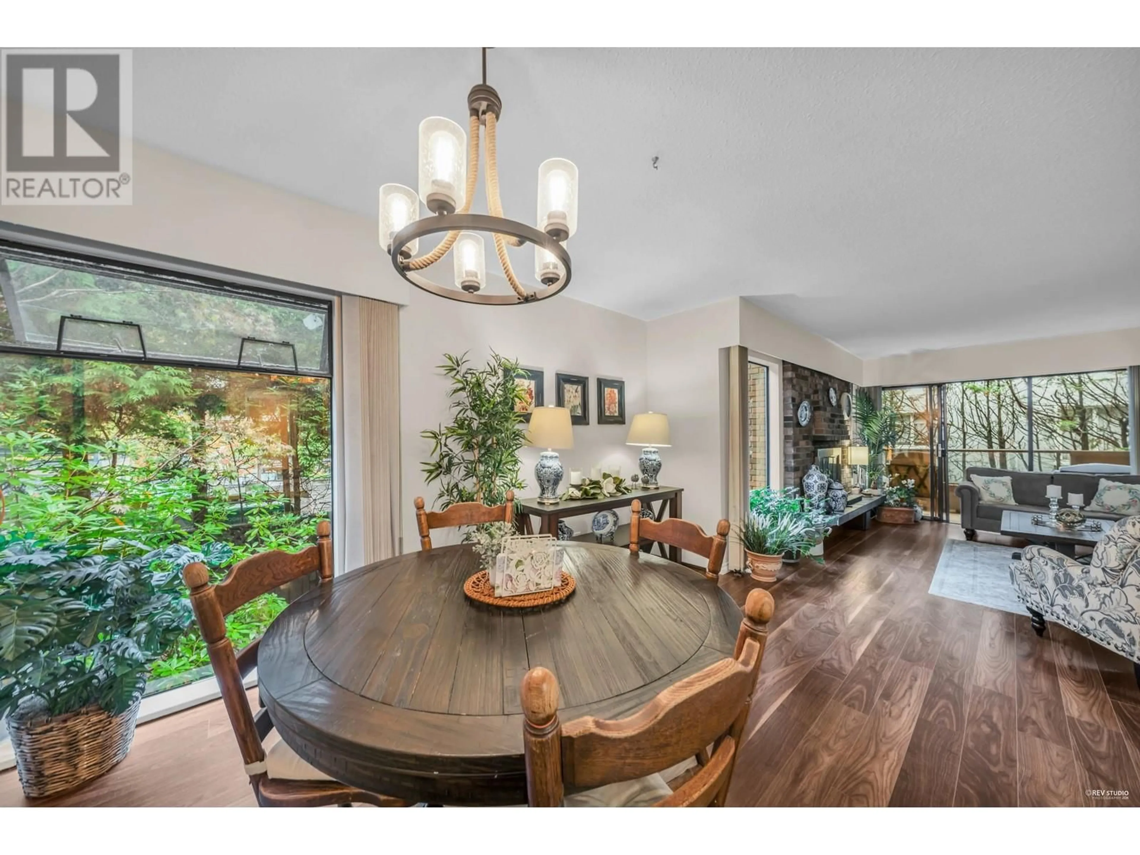 Dining room, wood floors, cottage for 204 2275 W 40TH AVENUE, Vancouver British Columbia V6M1W7