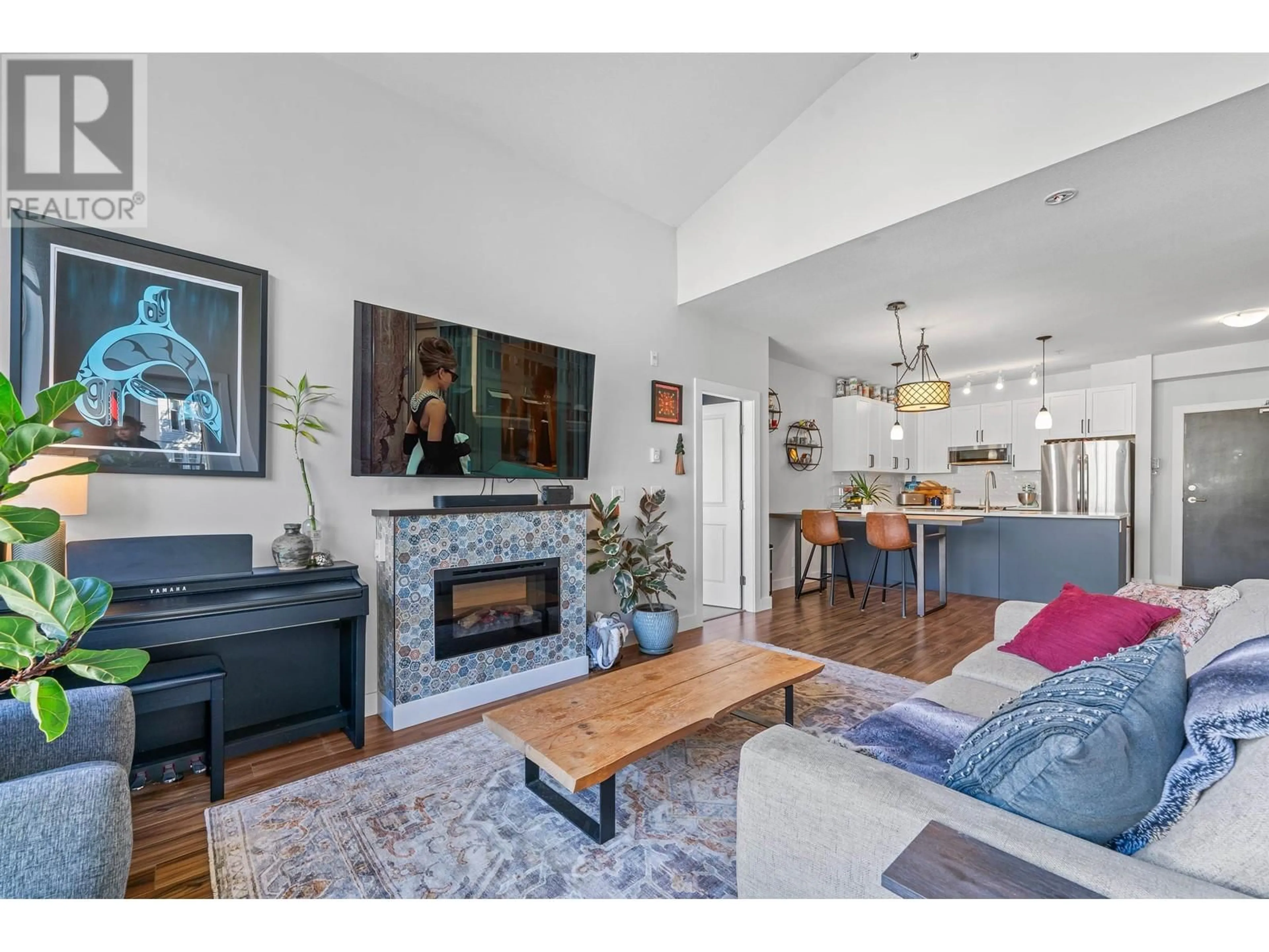 Living room, wood floors for 406 240 FRANCIS WAY, New Westminster British Columbia V3L0E5