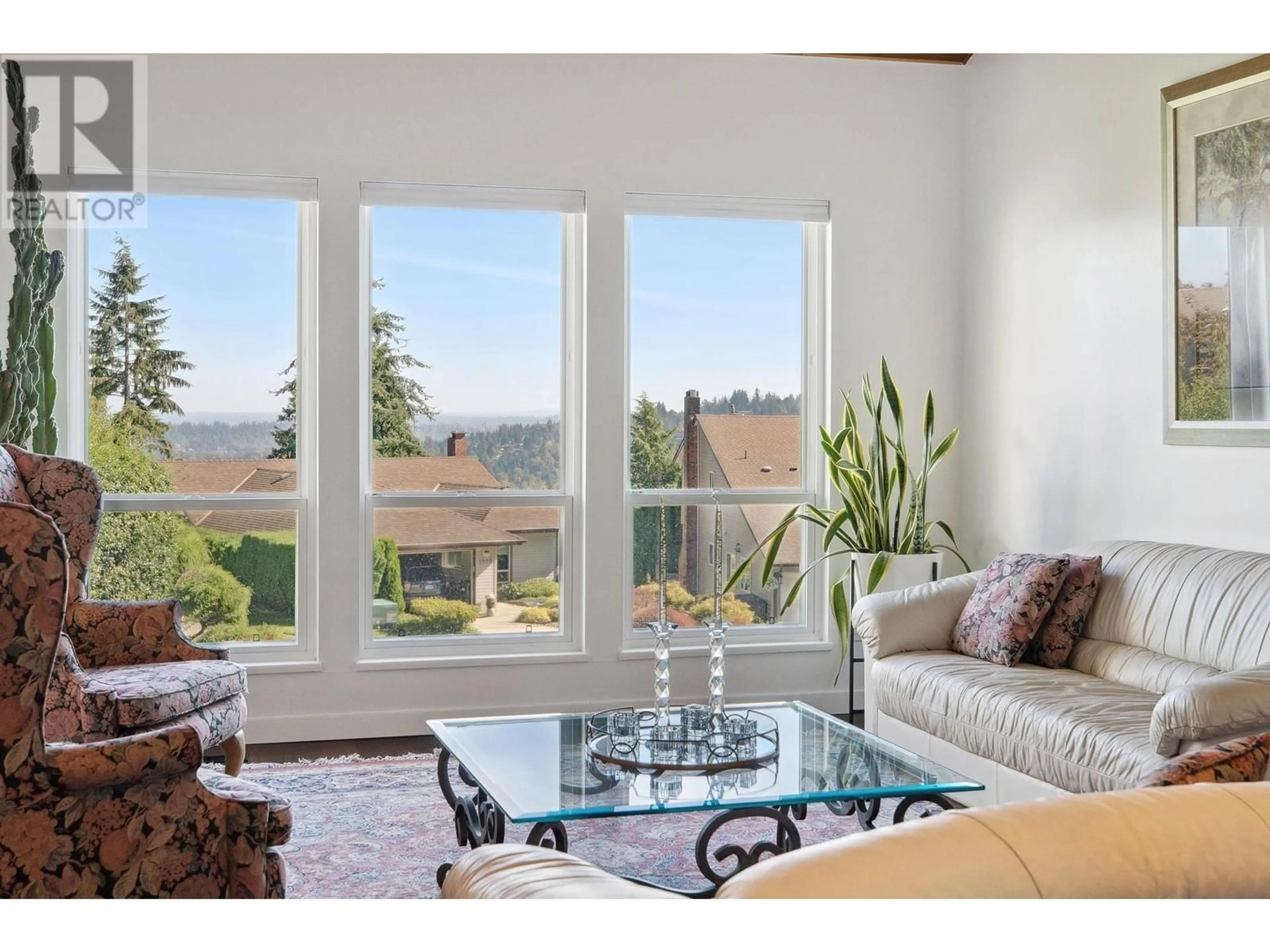 Living room, wood floors for 1613 HEMLOCK PLACE, Port Moody British Columbia V3H4A7