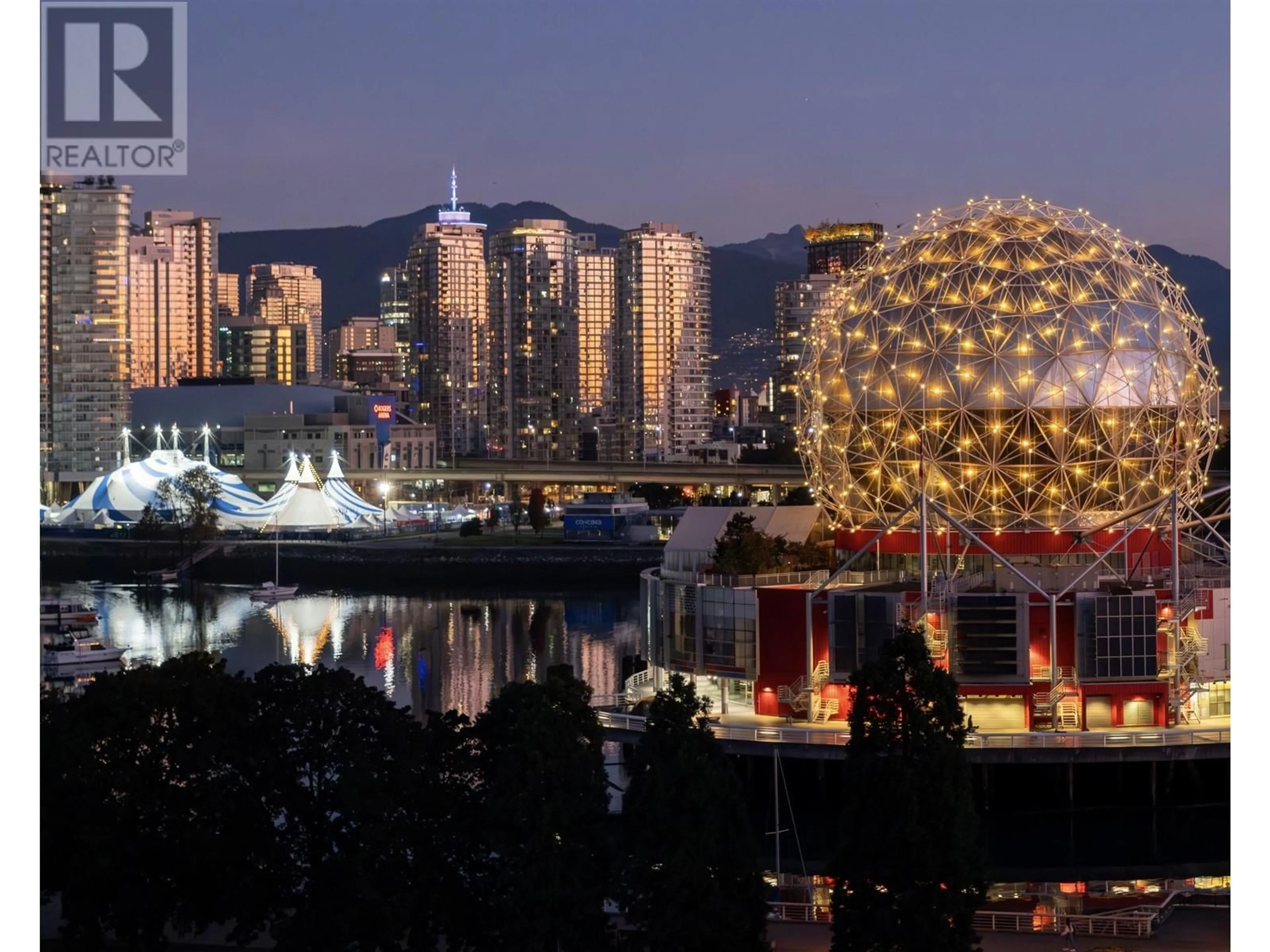 A pic from exterior of the house or condo, the view of city buildings for 908 1661 QUEBEC STREET, Vancouver British Columbia V6A0H2