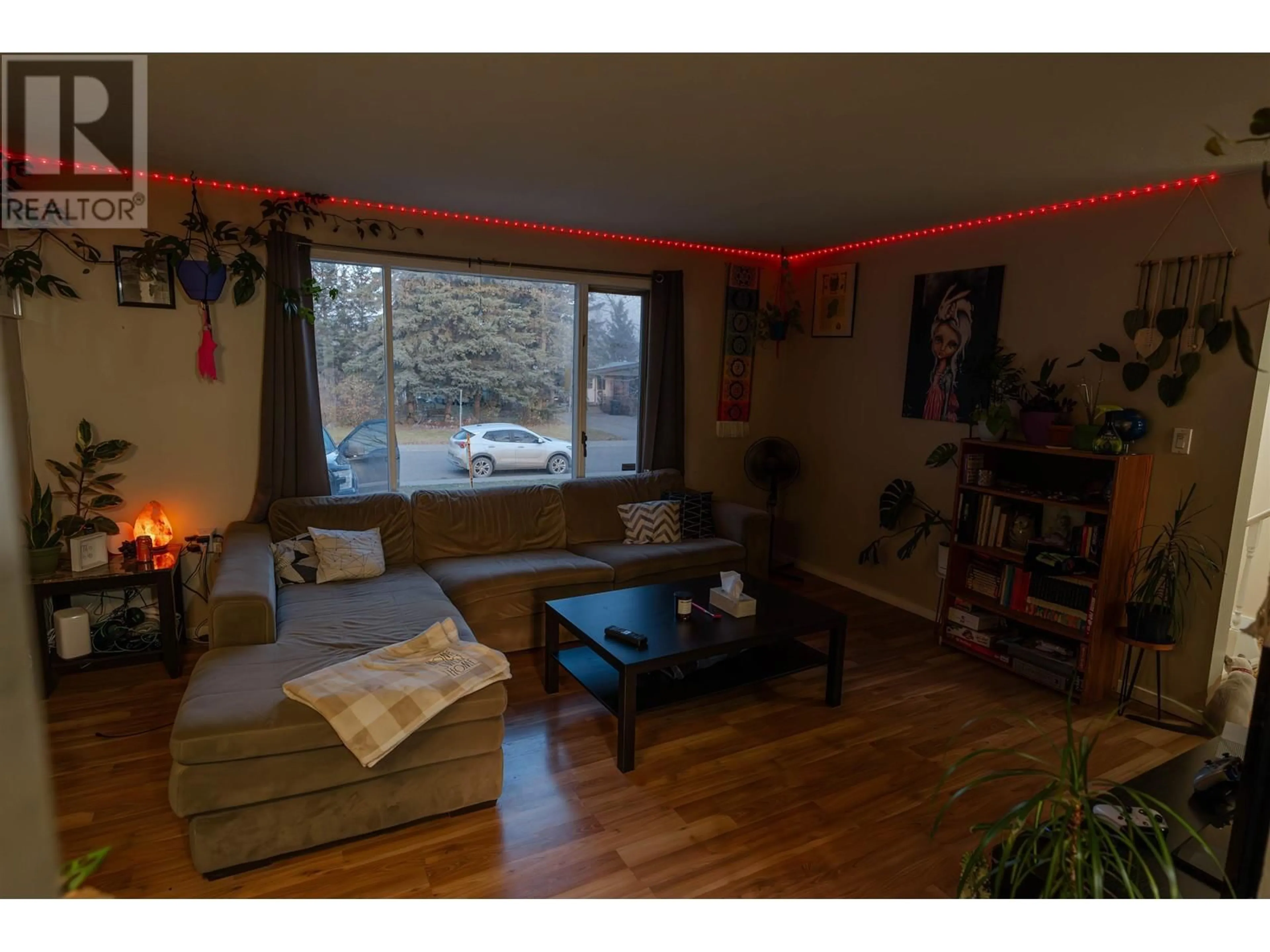 Living room, wood floors for 10756 101 STREET, Taylor British Columbia V0C2K0