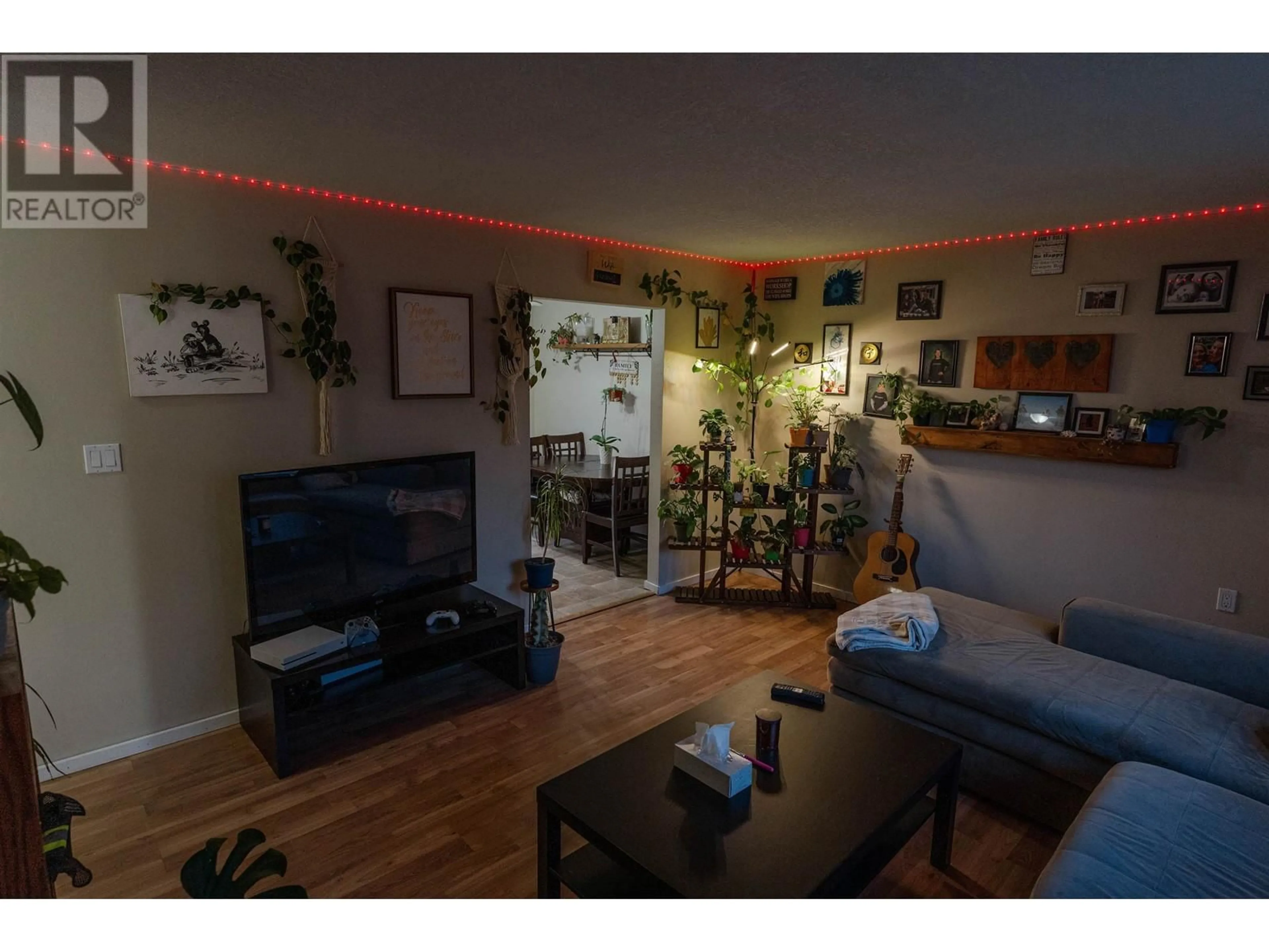 Living room, wood floors for 10756 101 STREET, Taylor British Columbia V0C2K0