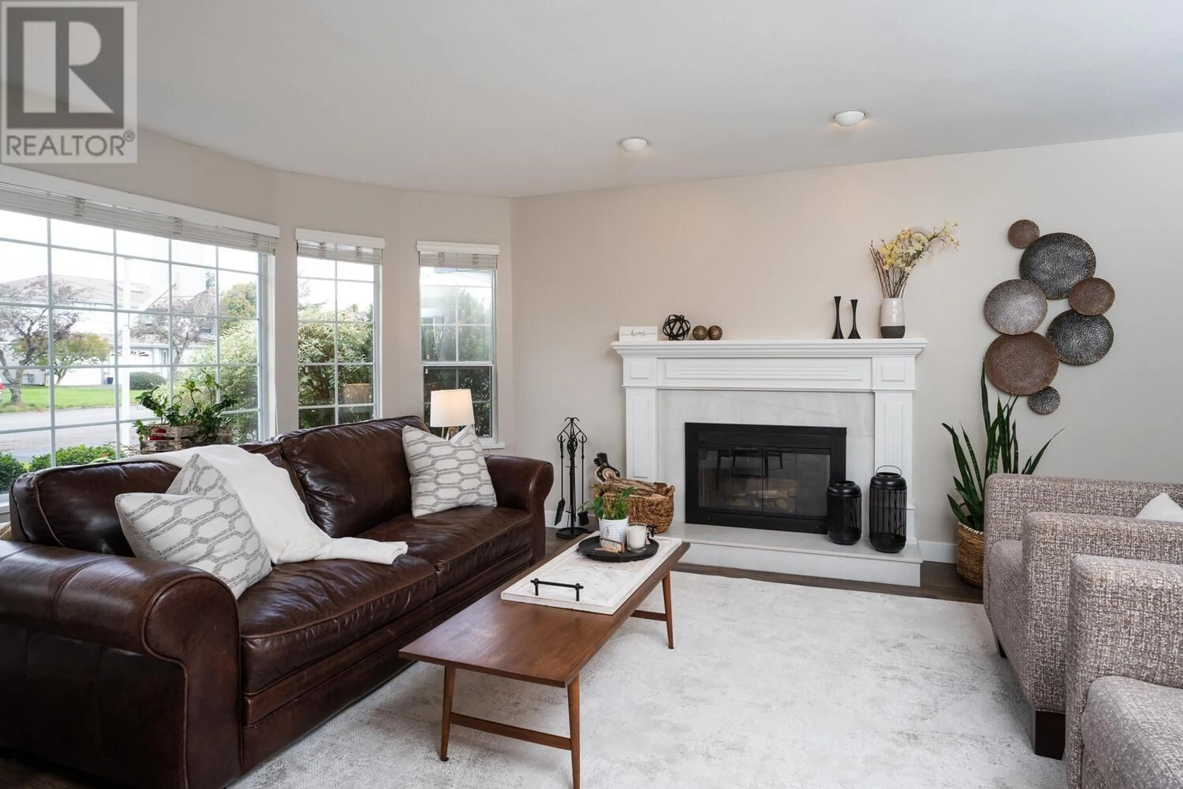 Living room, wood floors for 6240 49 AVENUE, Delta British Columbia V4K4S5