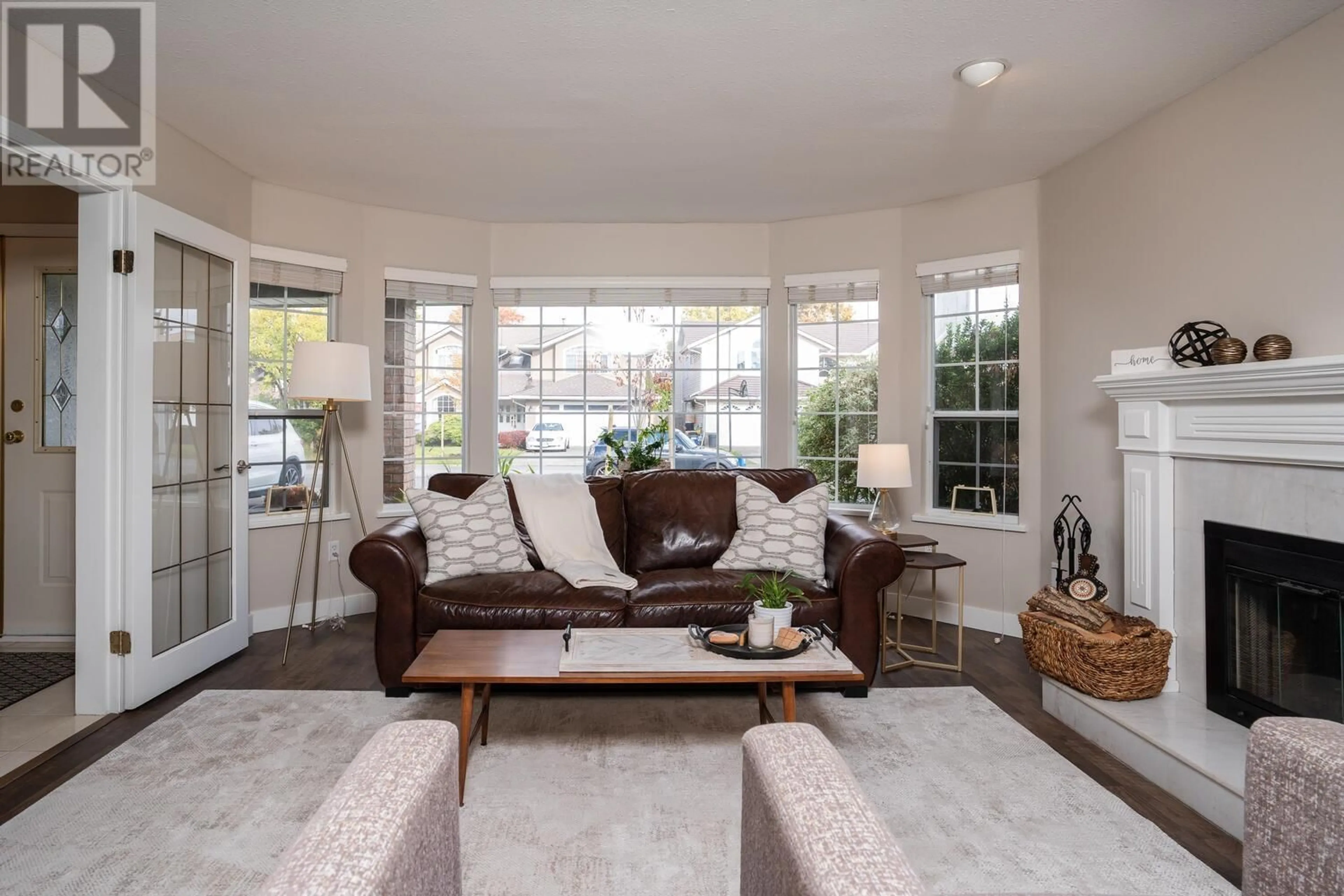 Living room, wood floors for 6240 49 AVENUE, Delta British Columbia V4K4S5