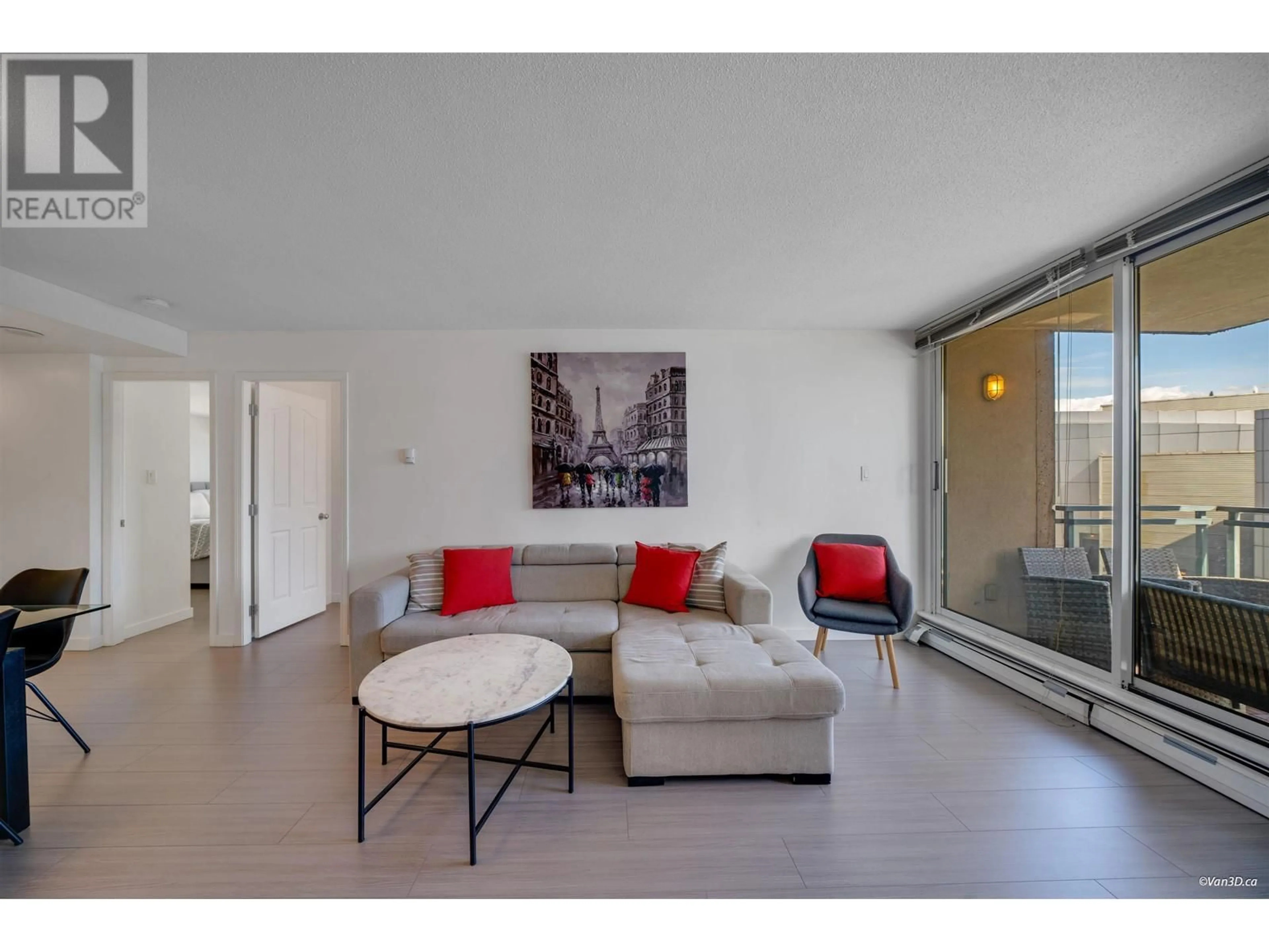 Living room, wood floors for 615 555 ABBOTT STREET, Vancouver British Columbia V6B6B8