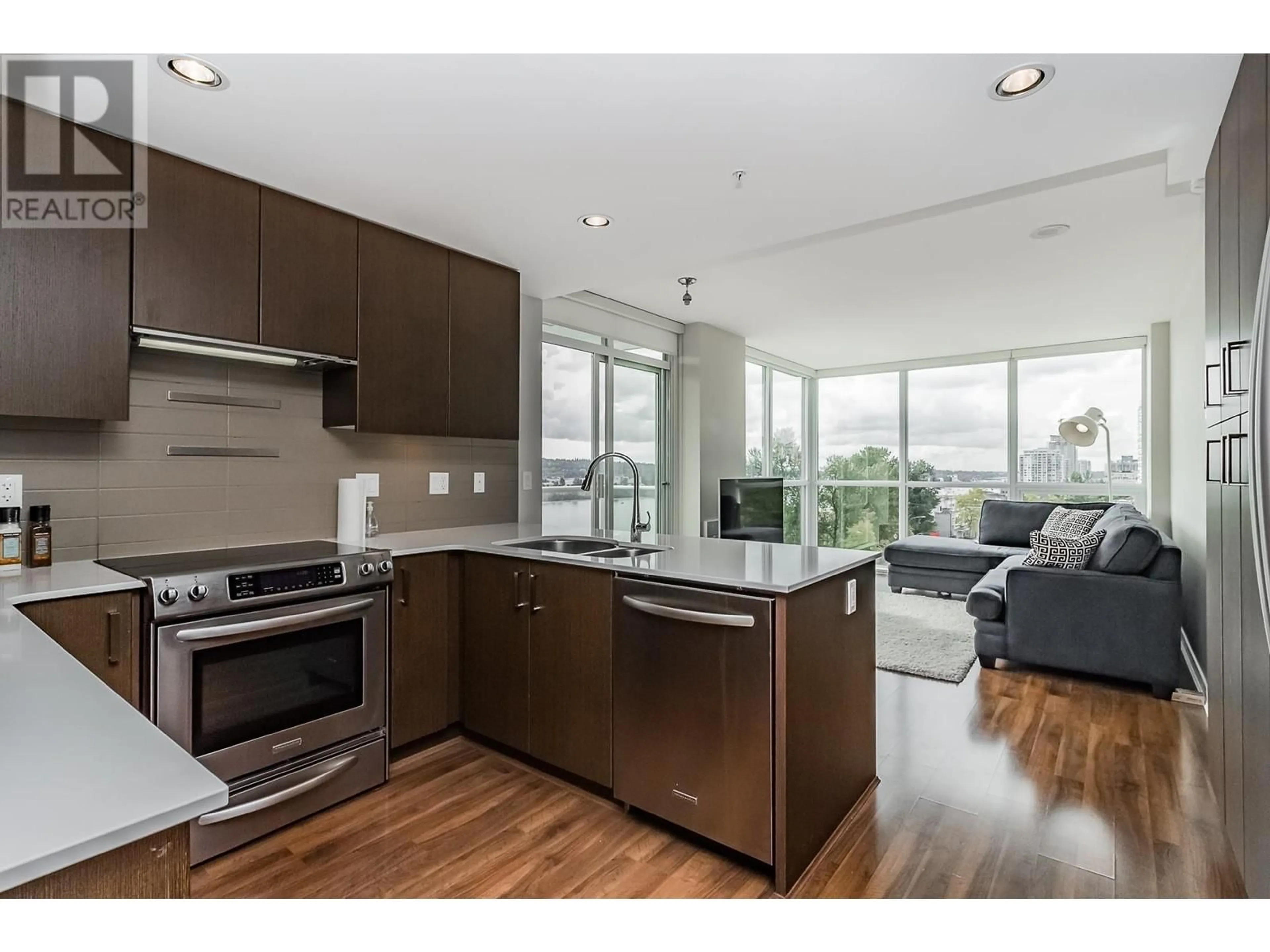 Open concept kitchen for 604 125 COLUMBIA STREET, New Westminster British Columbia V3L0G8