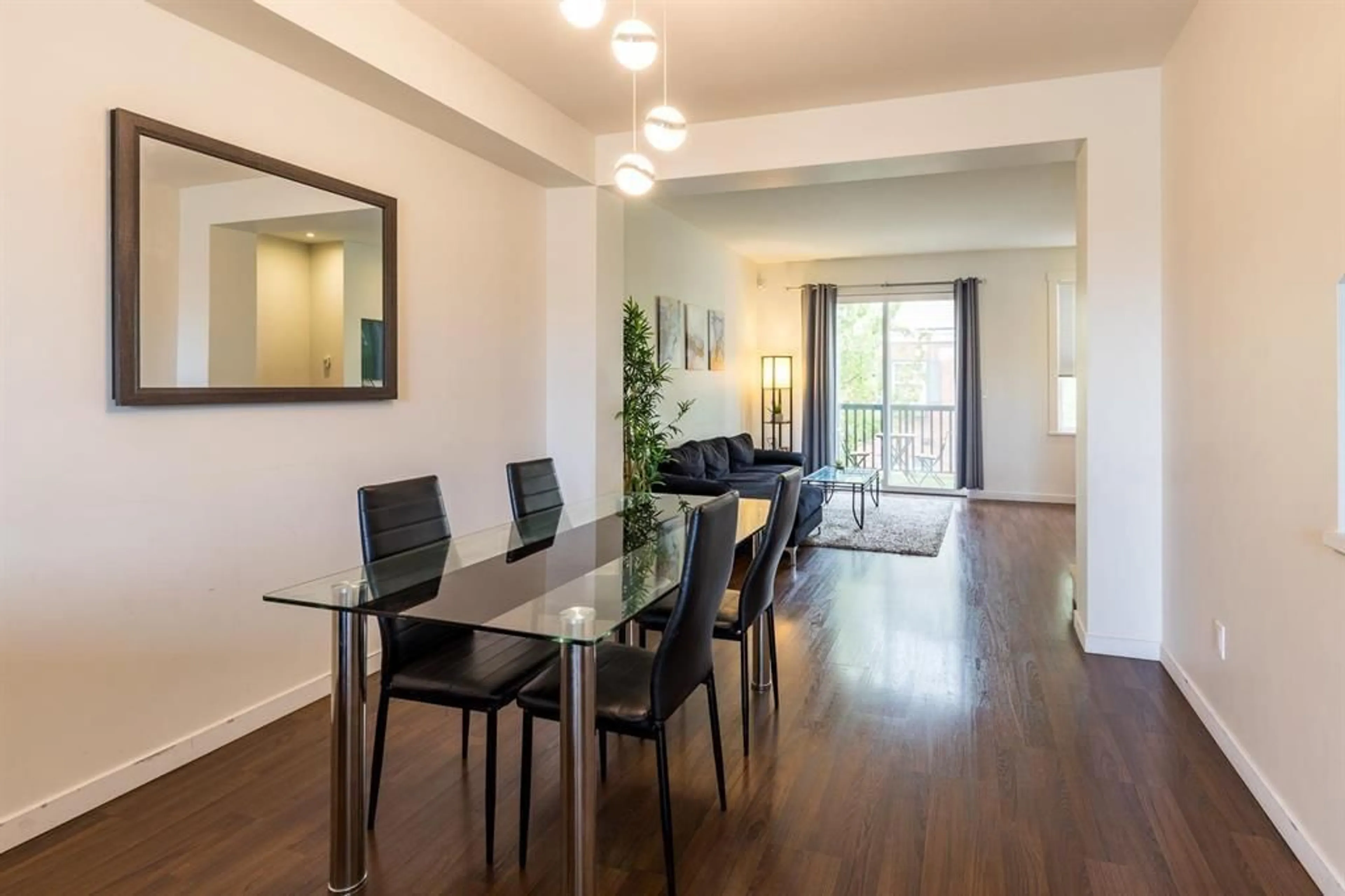 Dining room, wood floors for 62 7238 189 STREET, Surrey British Columbia V4N5Y8