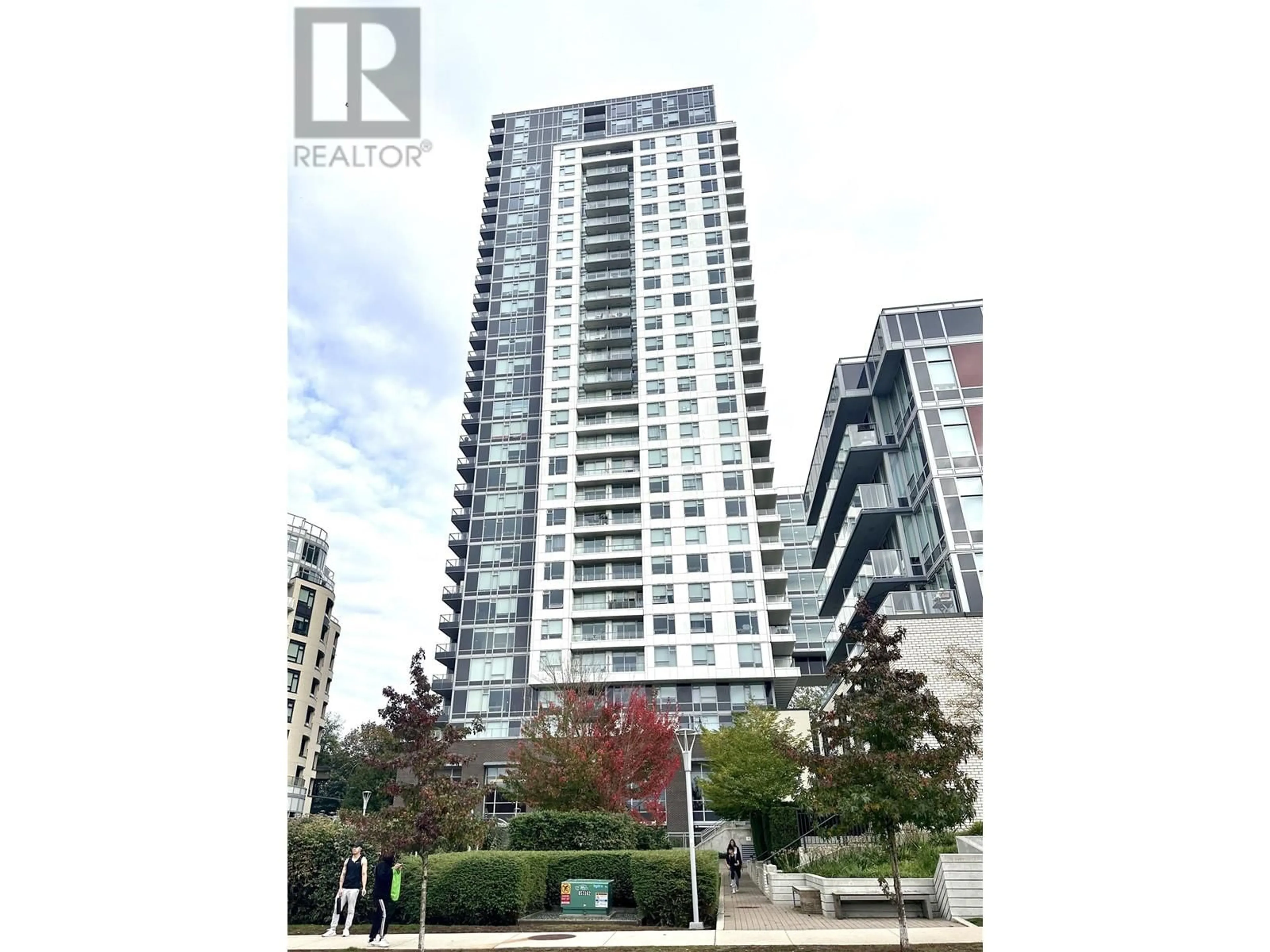 A pic from exterior of the house or condo, the street view for 1808 5515 BOUNDARY ROAD, Vancouver British Columbia V5R0E3