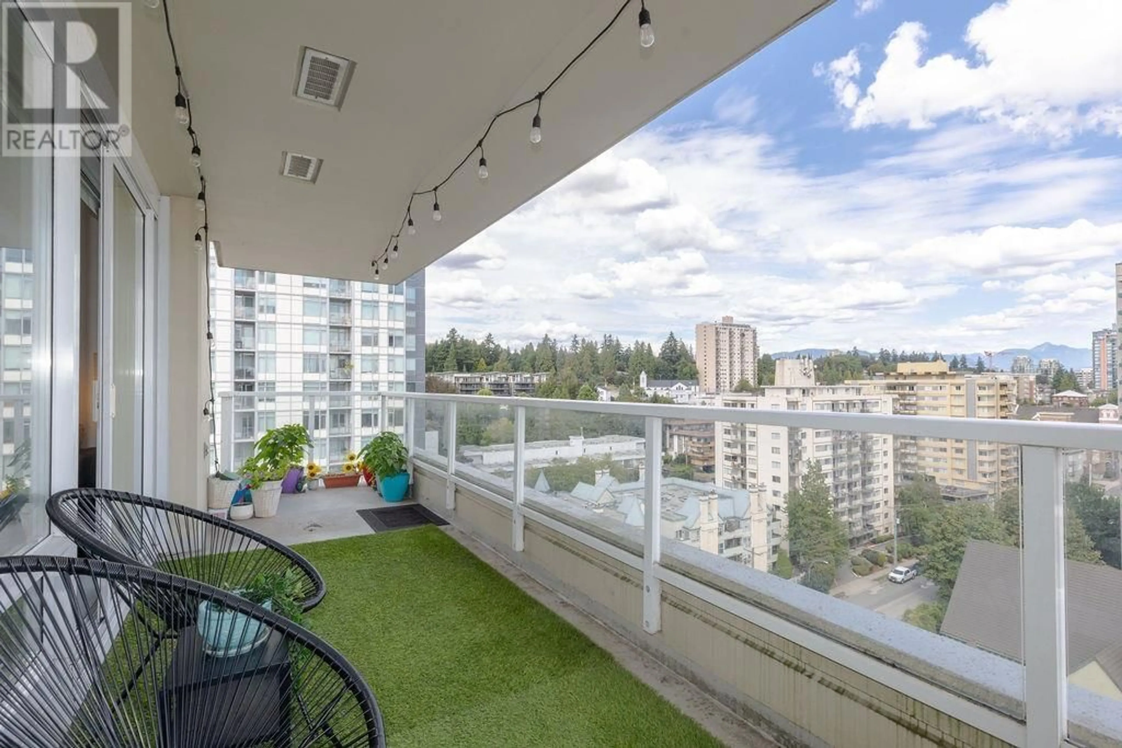 Patio, the view of lake or river for 1701 39 SIXTH STREET, New Westminster British Columbia V3L0B3