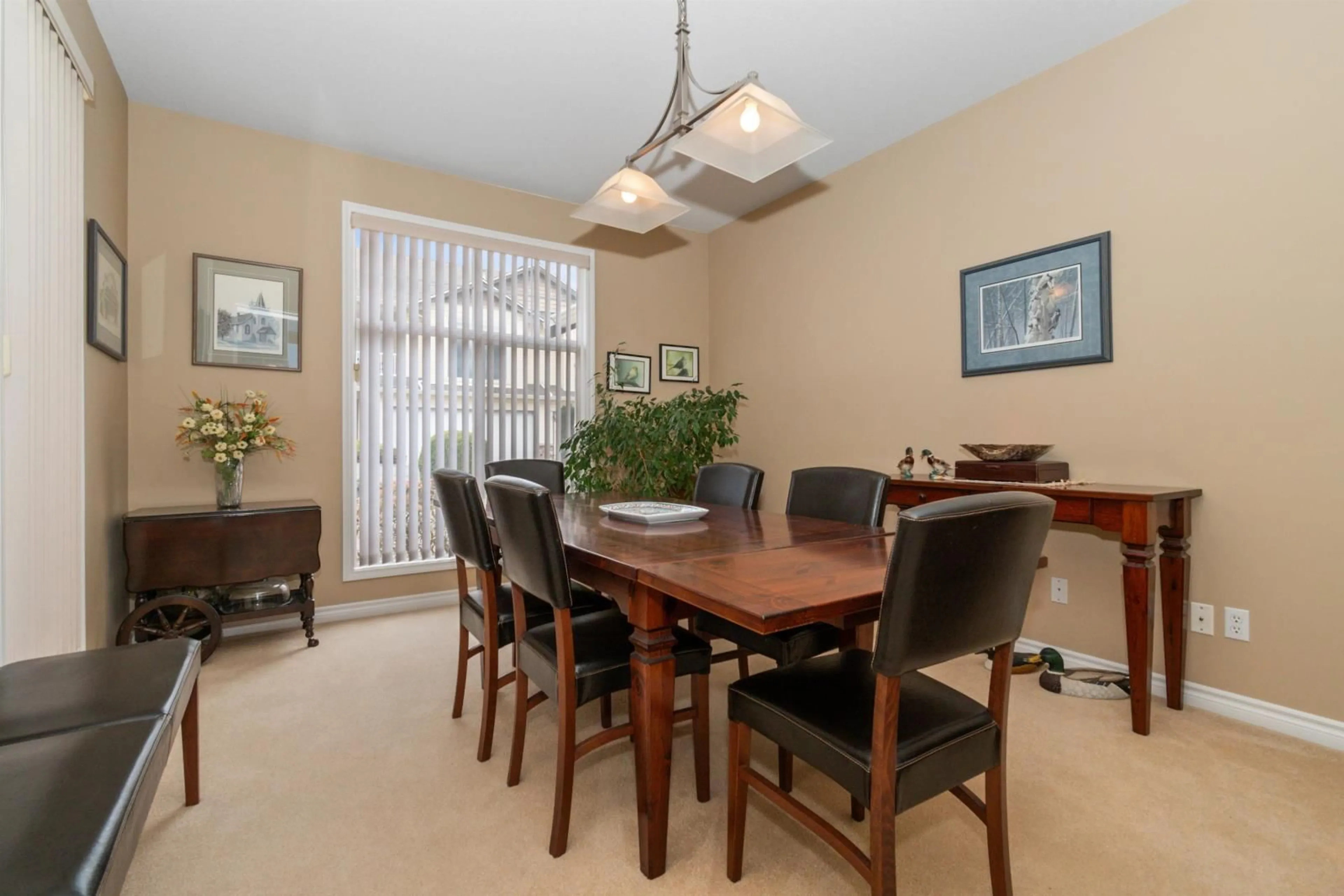 Dining room, wood floors, cottage for 51 8590 SUNRISE DRIVE, Chilliwack British Columbia V2R3Z4