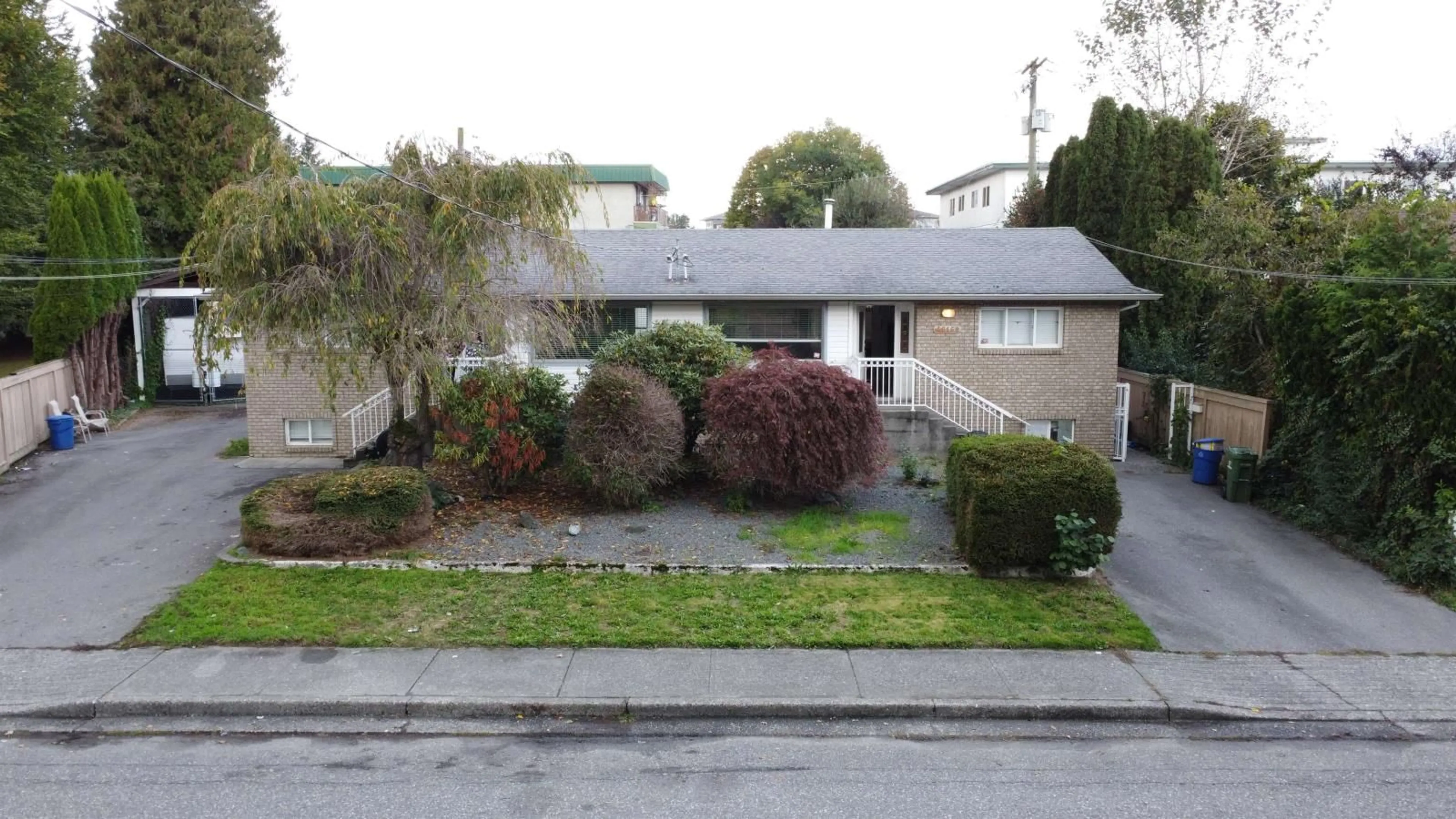 Frontside or backside of a home, the street view for 46167 MARGARET AVENUE|Chilliwack Proper , Chilliwack British Columbia V2P2G6