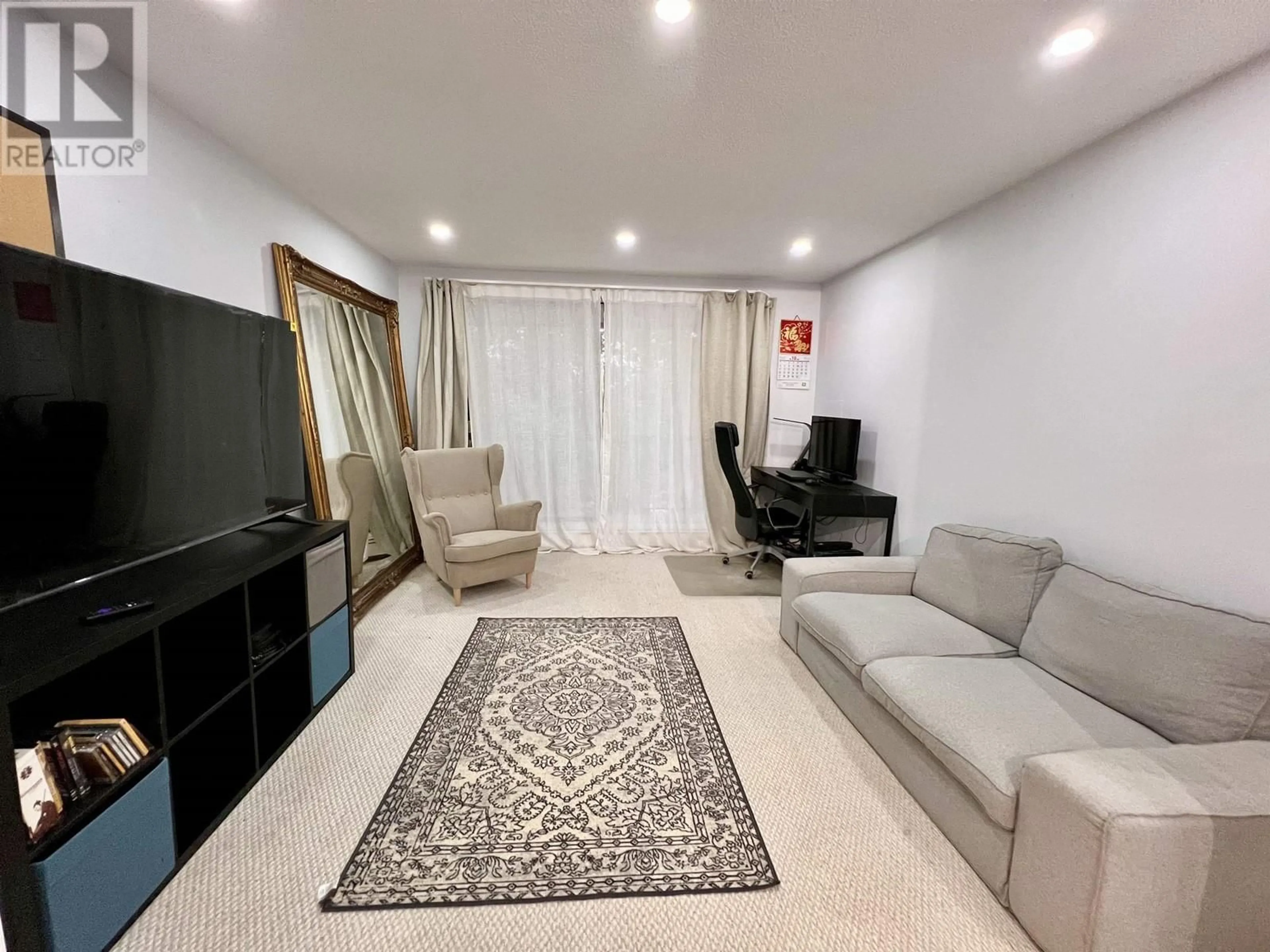 Living room, cement floor for 317 8511 ACKROYD ROAD, Richmond British Columbia V6X3E7