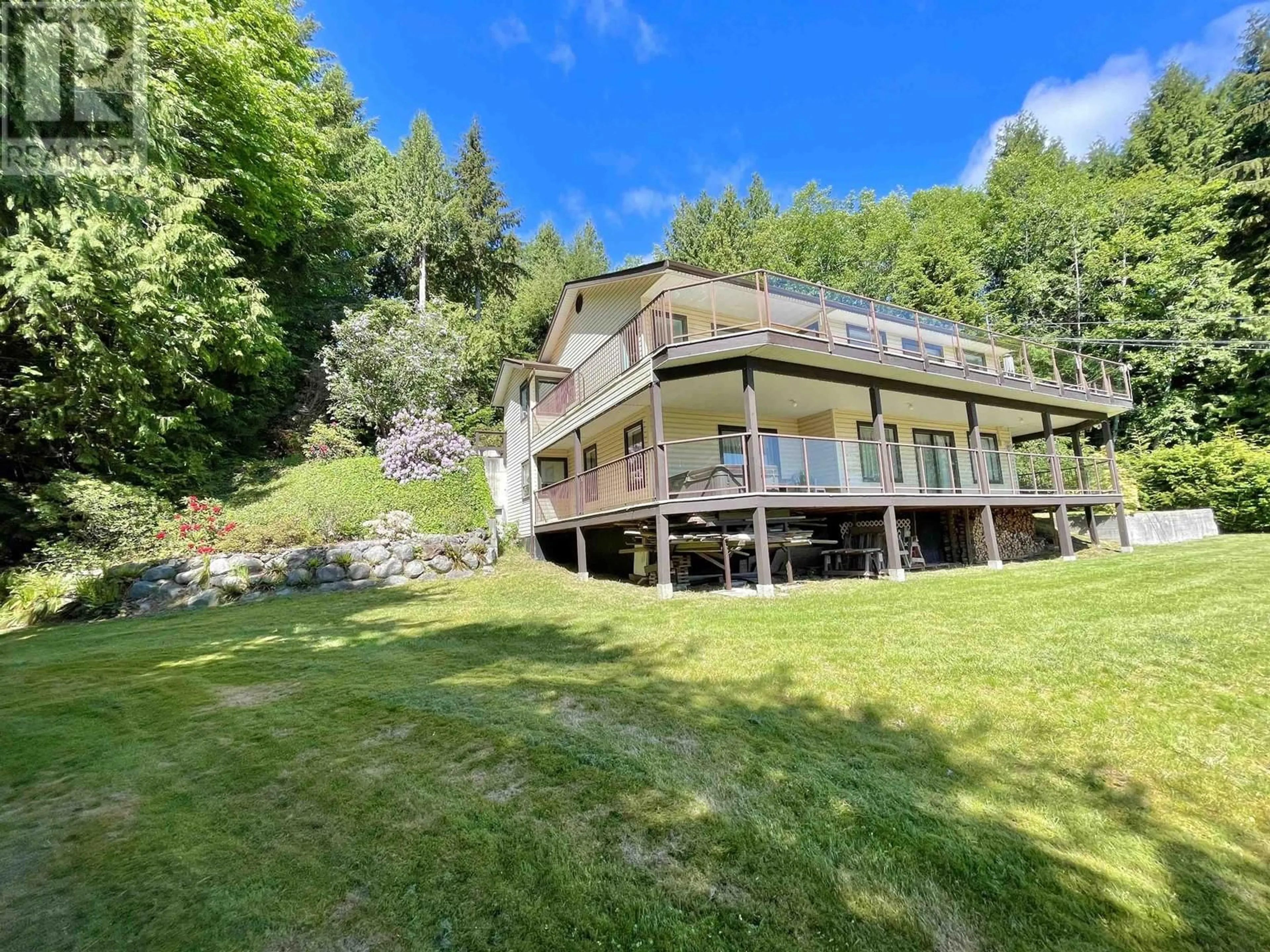 Frontside or backside of a home, cottage for 259 BRIDGEMAN ROAD, Gibsons British Columbia V0N1V1