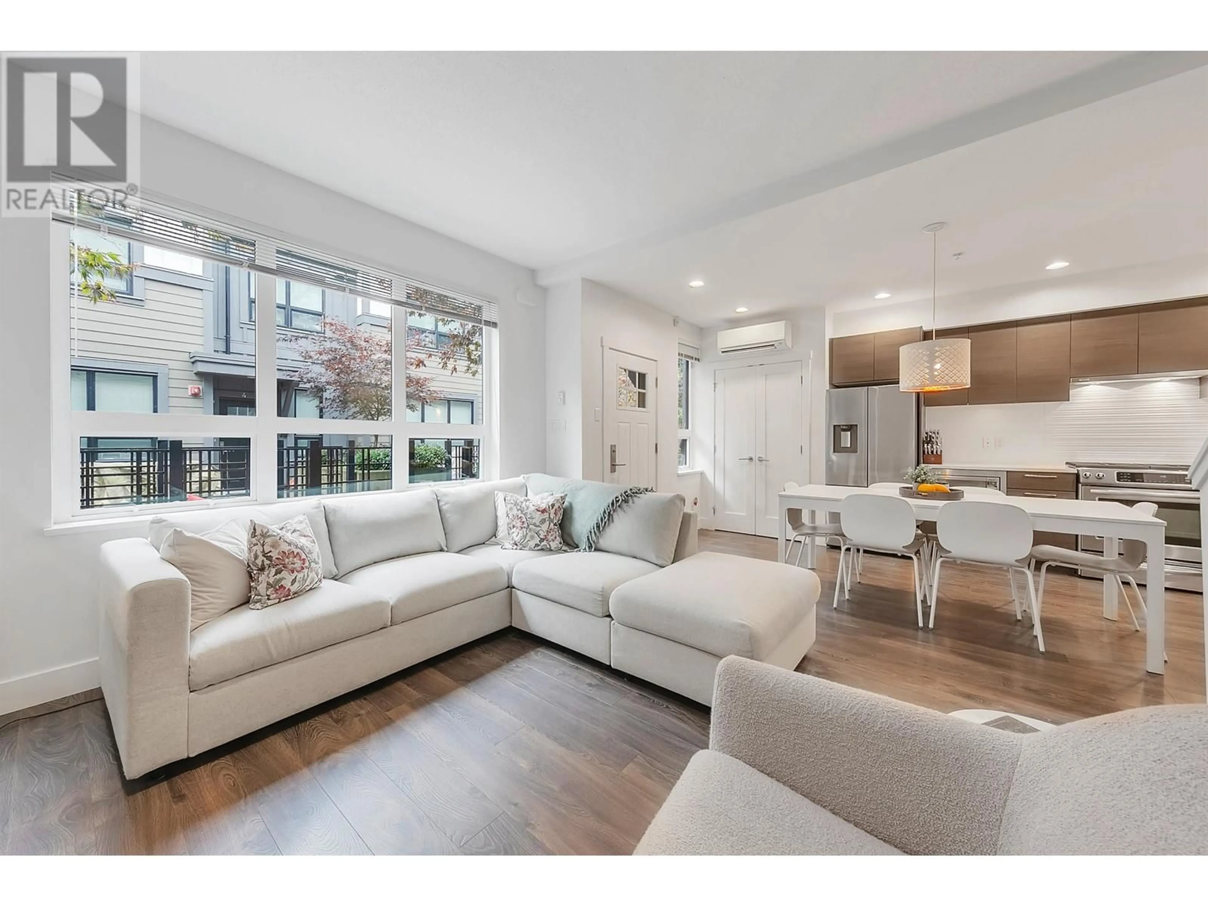 Living room, wood floors for 11 3508 MT SEYMOUR PARKWAY, North Vancouver British Columbia V7H1G5