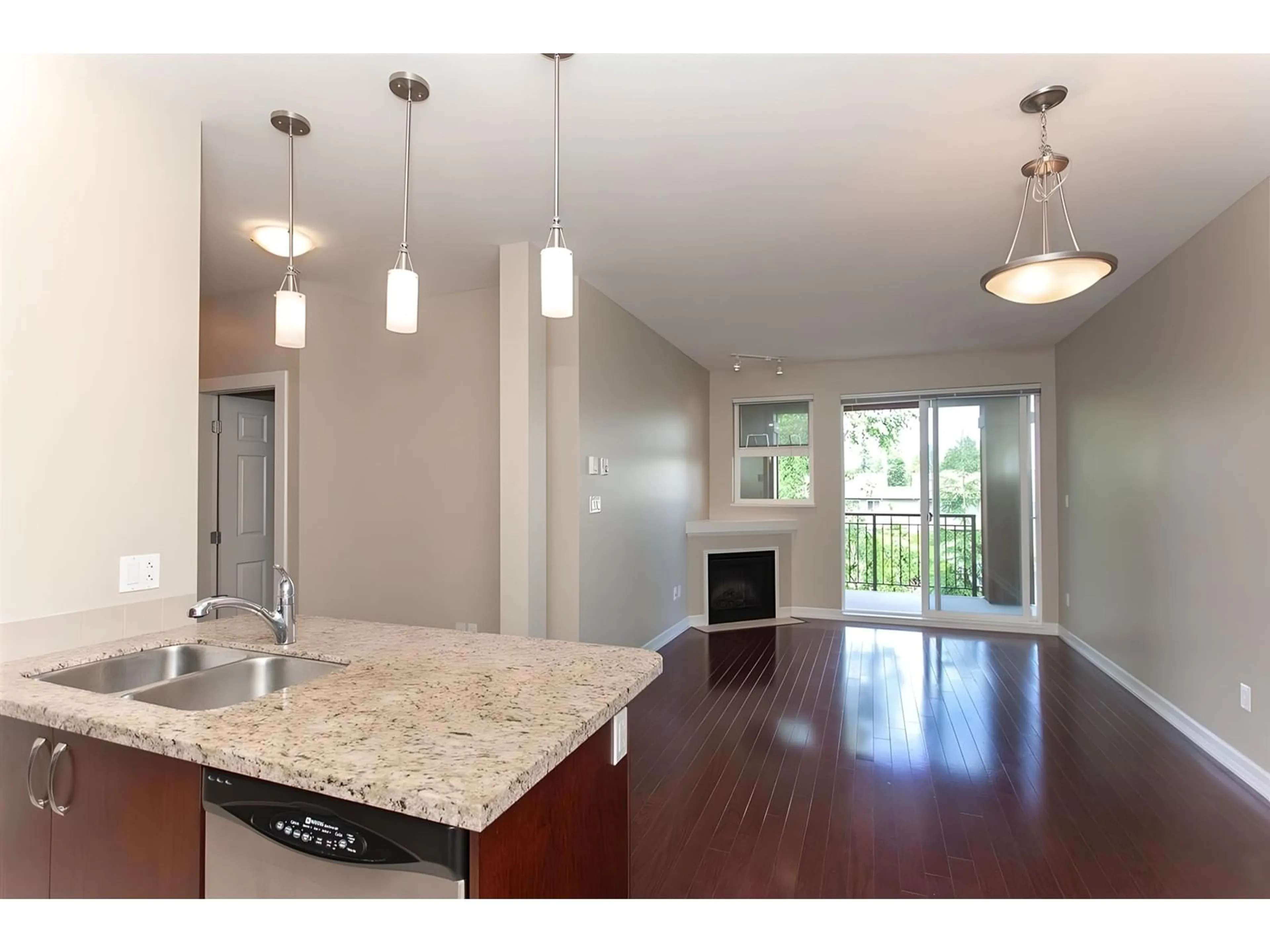 Open concept kitchen for 302 10237 133 STREET, Surrey British Columbia V3T0C6