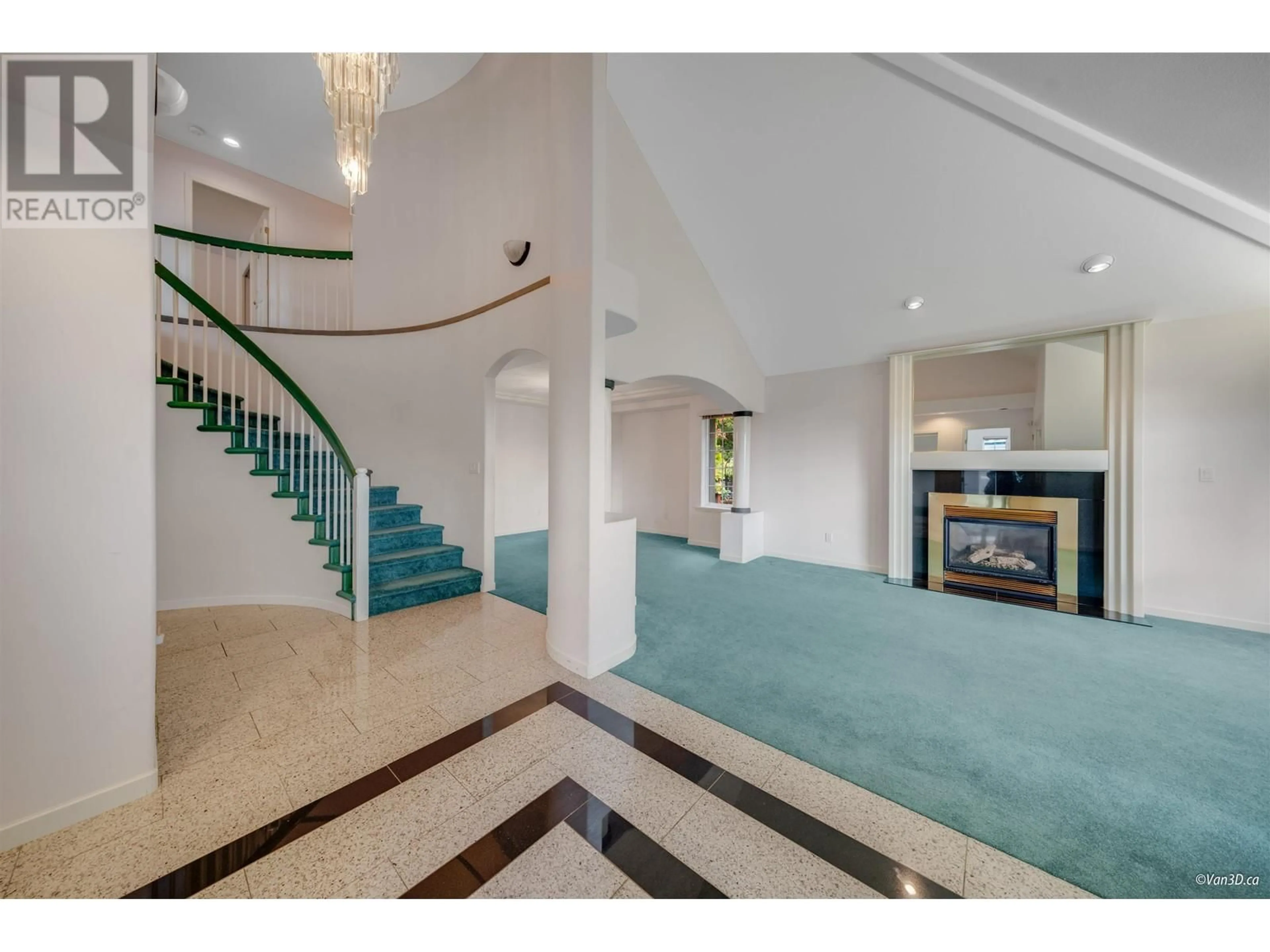 Indoor foyer, carpet floors for 1631 SUNDEW PLACE, Coquitlam British Columbia V3E2Y4