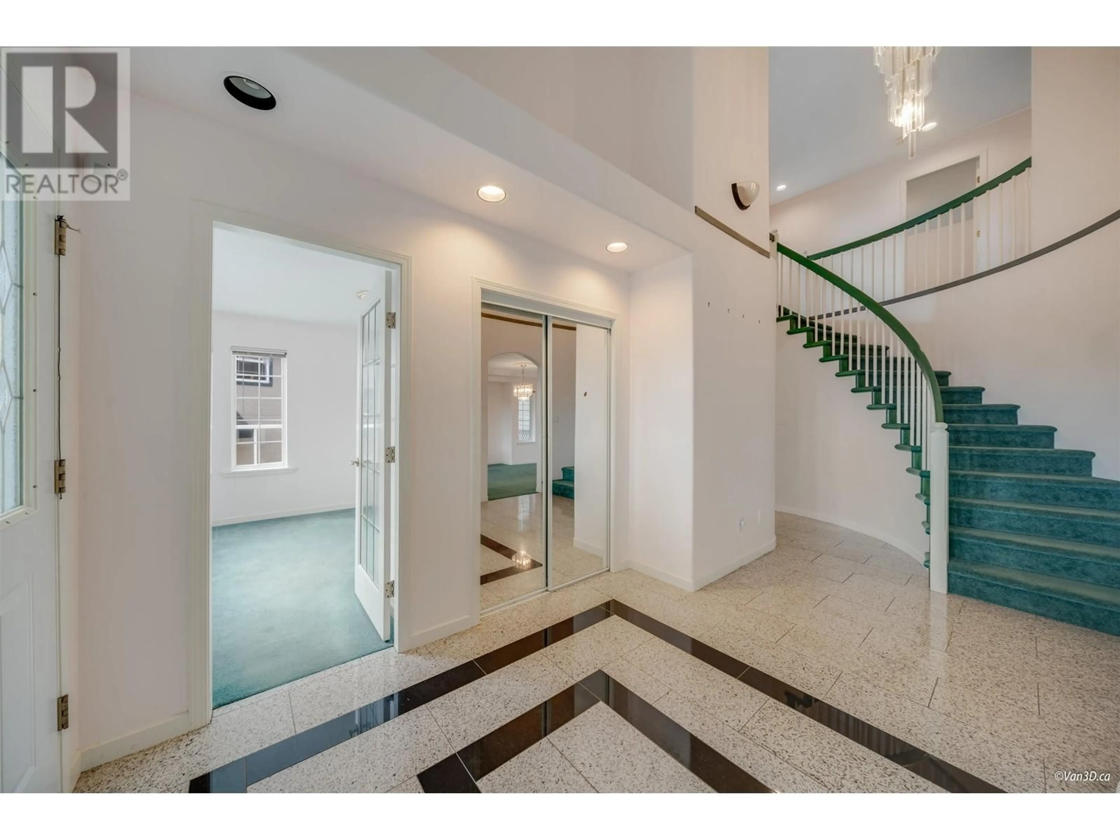 Indoor foyer, cement floor for 1631 SUNDEW PLACE, Coquitlam British Columbia V3E2Y4