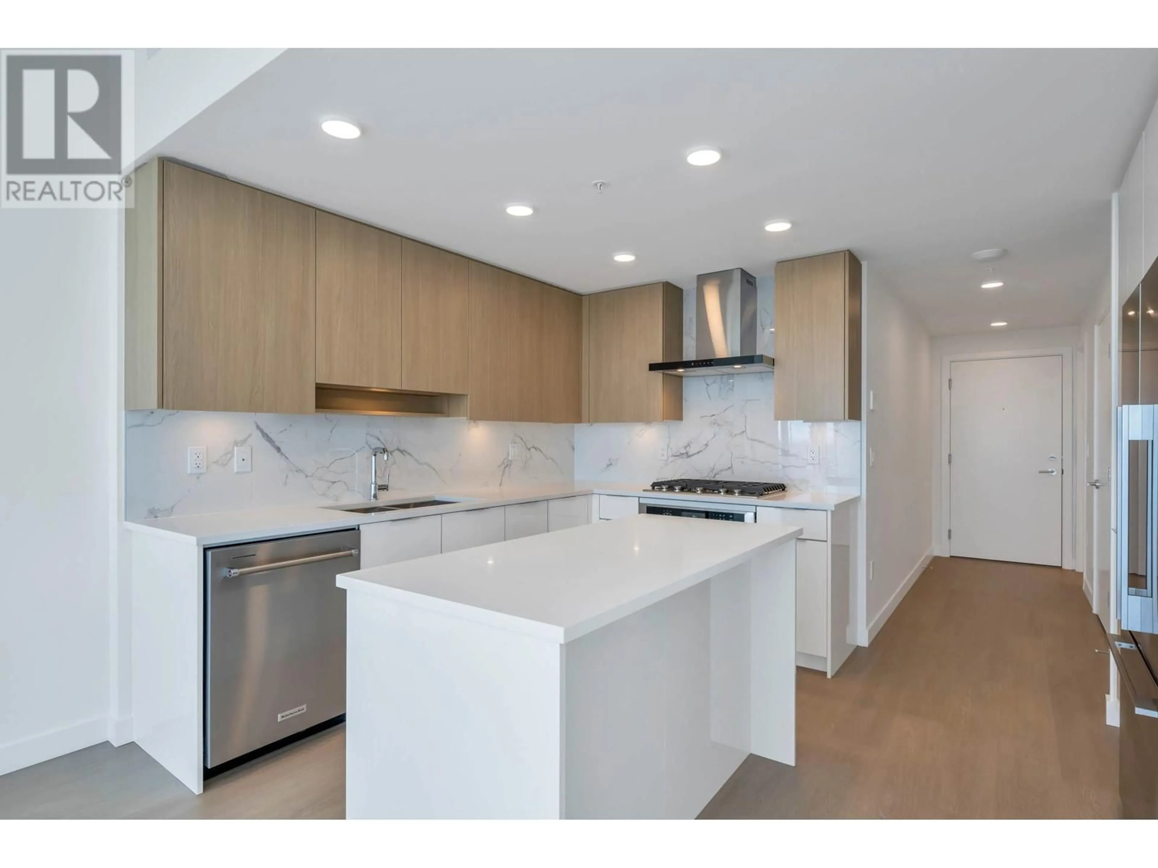 Kitchen, ceramic floors for 2602 7769 PARK CRESCENT, Burnaby British Columbia V3N0J7