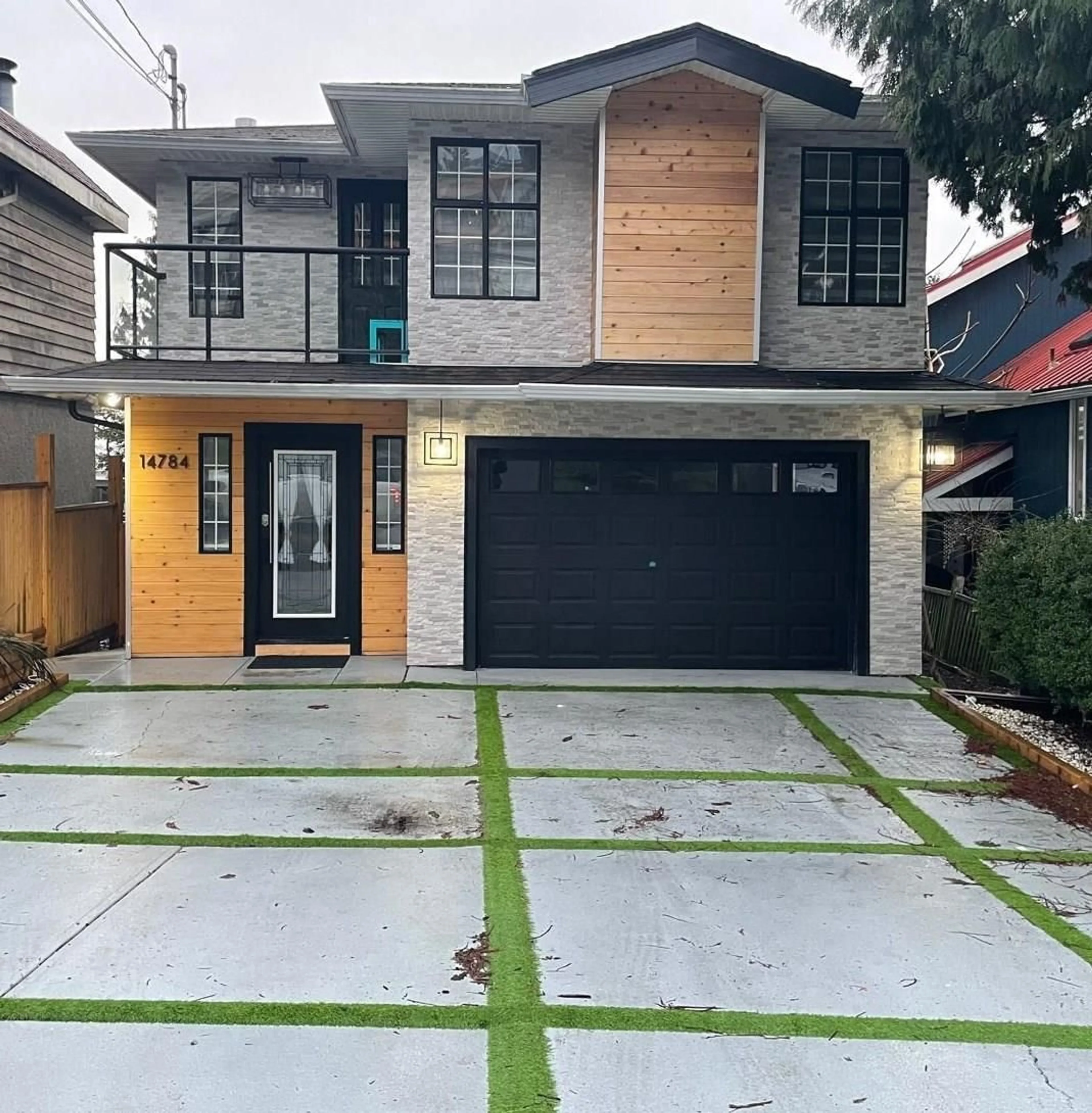 Frontside or backside of a home for 14784 GORDON AVENUE, White Rock British Columbia V4B2A7