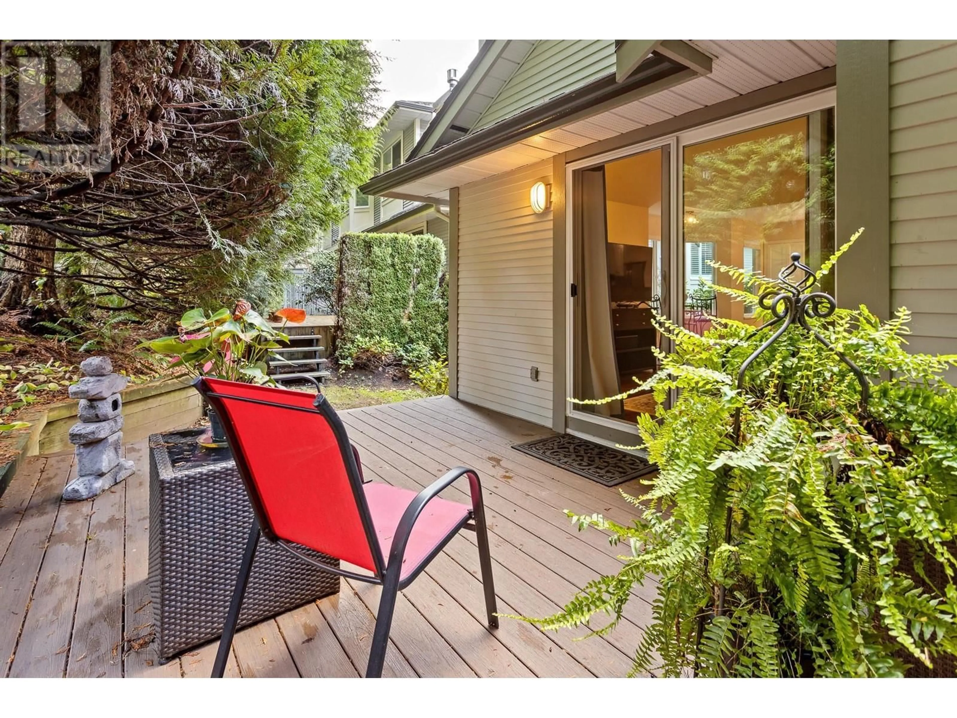 Patio, cottage for 146 101 PARKSIDE DRIVE, Port Moody British Columbia V3H4W6