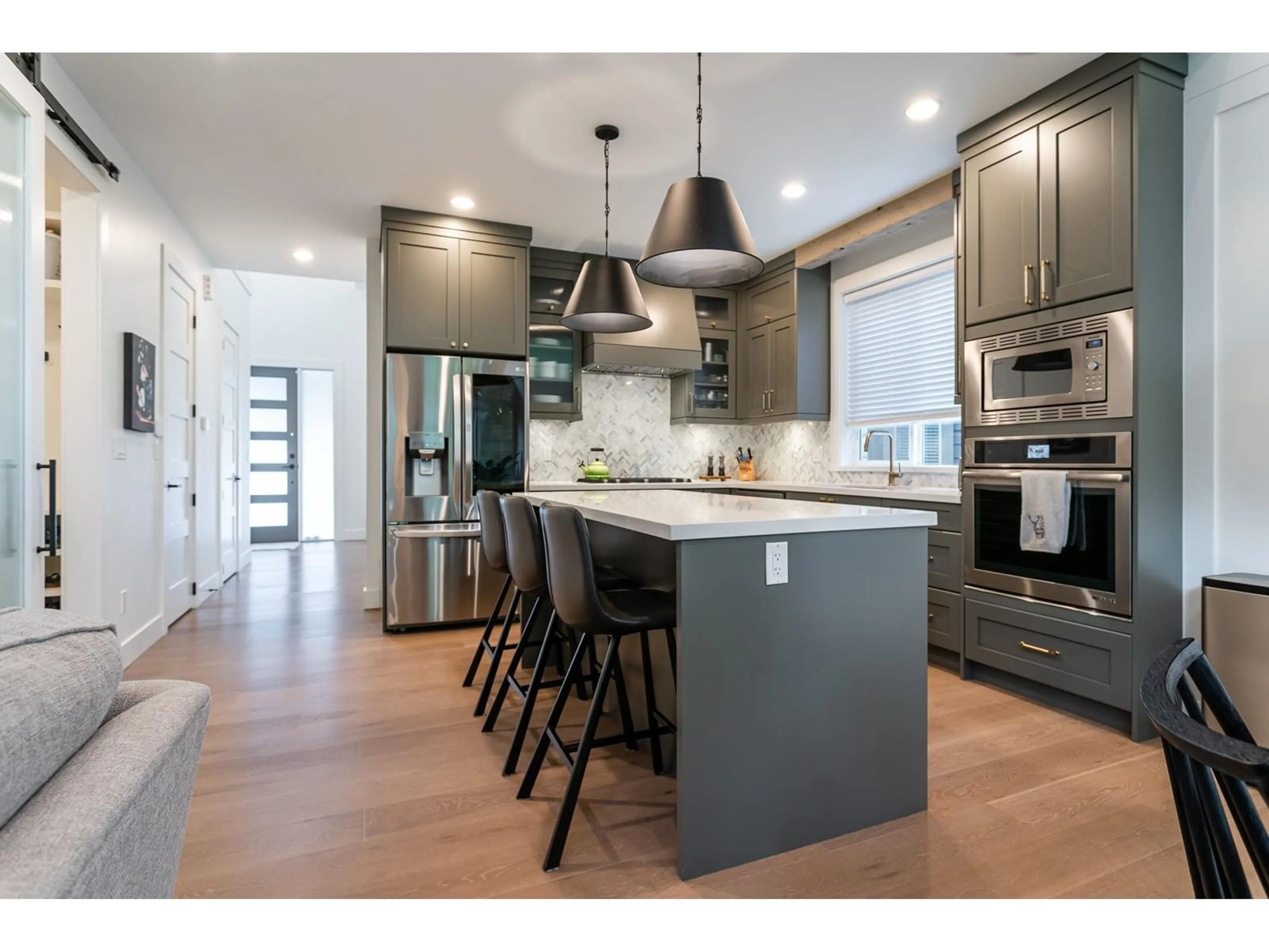 Open concept kitchen for 15 3103 160TH STREET, Surrey British Columbia V3Z0N6