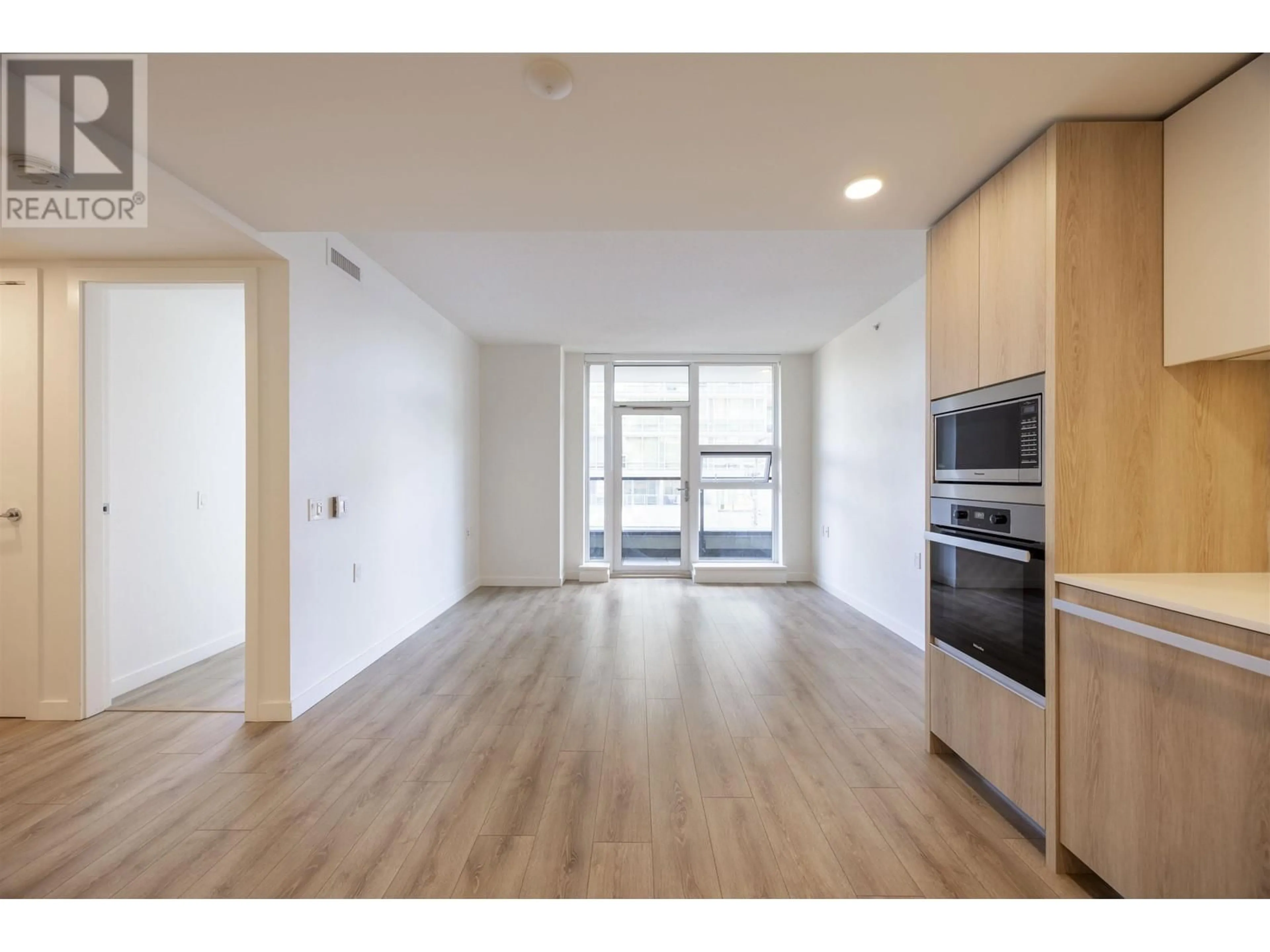 Other indoor space, wood floors for 419 6655 BUSWELL STREET, Richmond British Columbia V6Y0M4