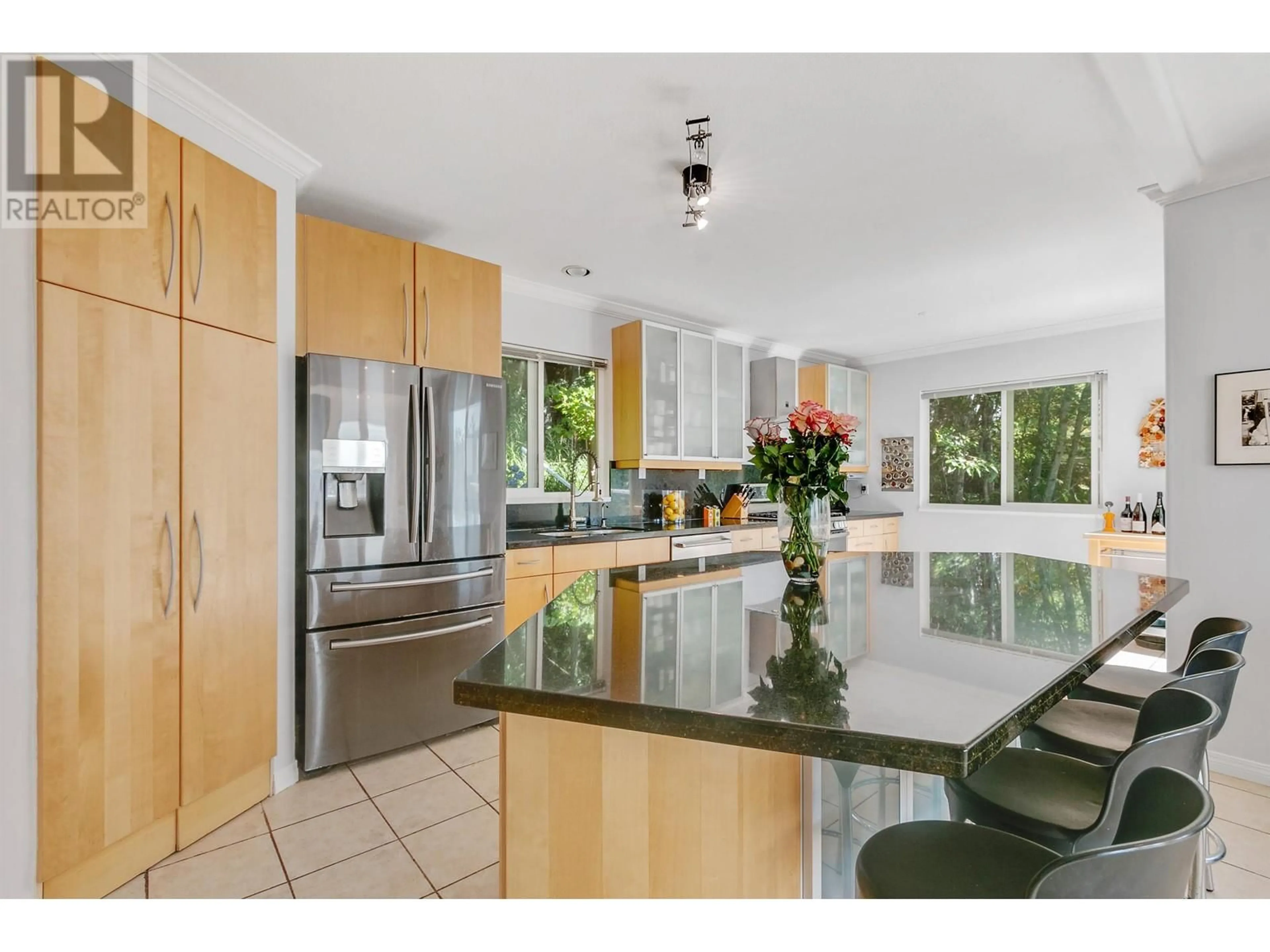 Open concept kitchen for 530 CRAIGMOHR DRIVE, West Vancouver British Columbia V7S1W6