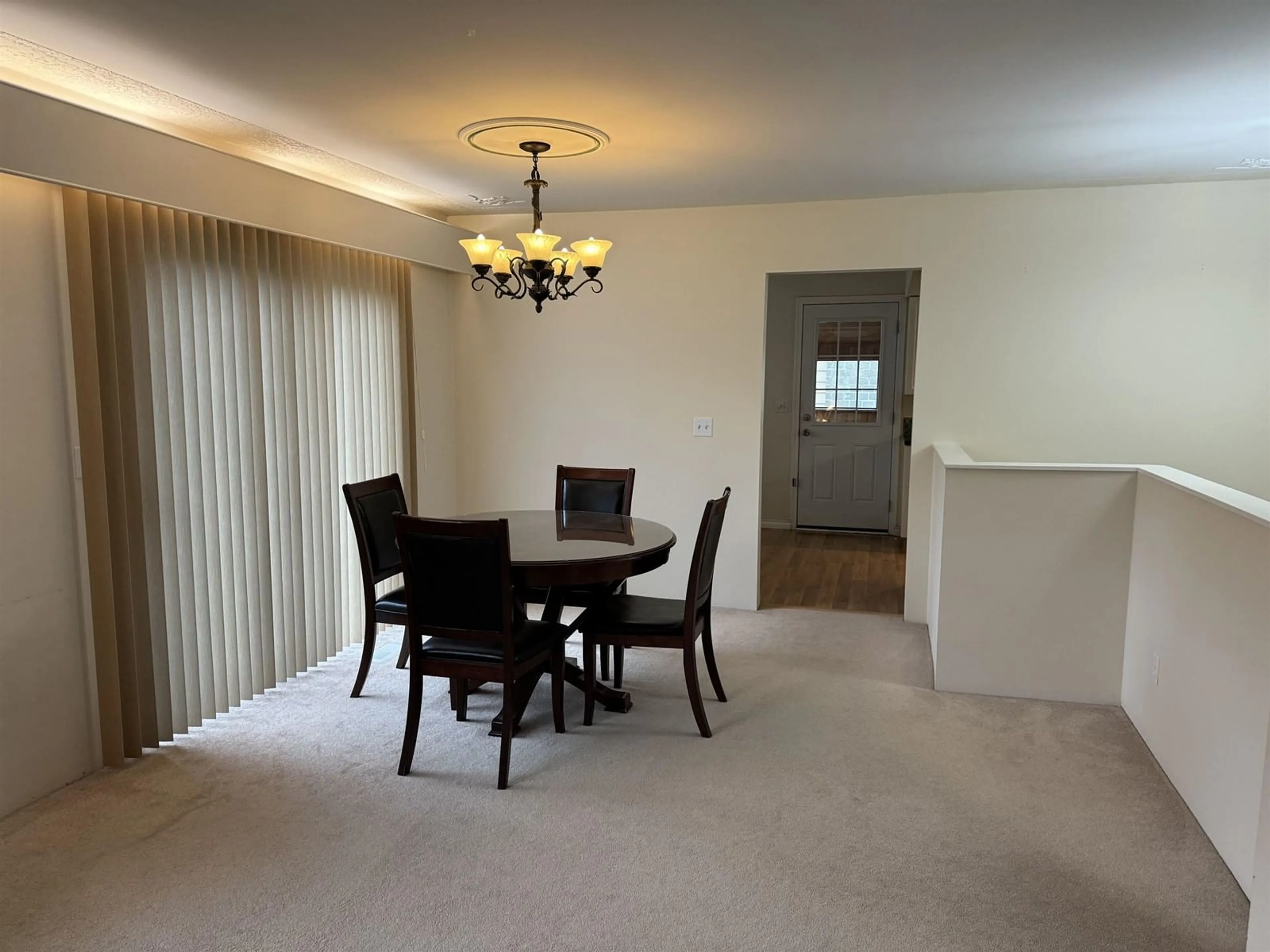 Dining room, carpet floors, cottage for 10834 84 AVENUE, Delta British Columbia V4C2L4