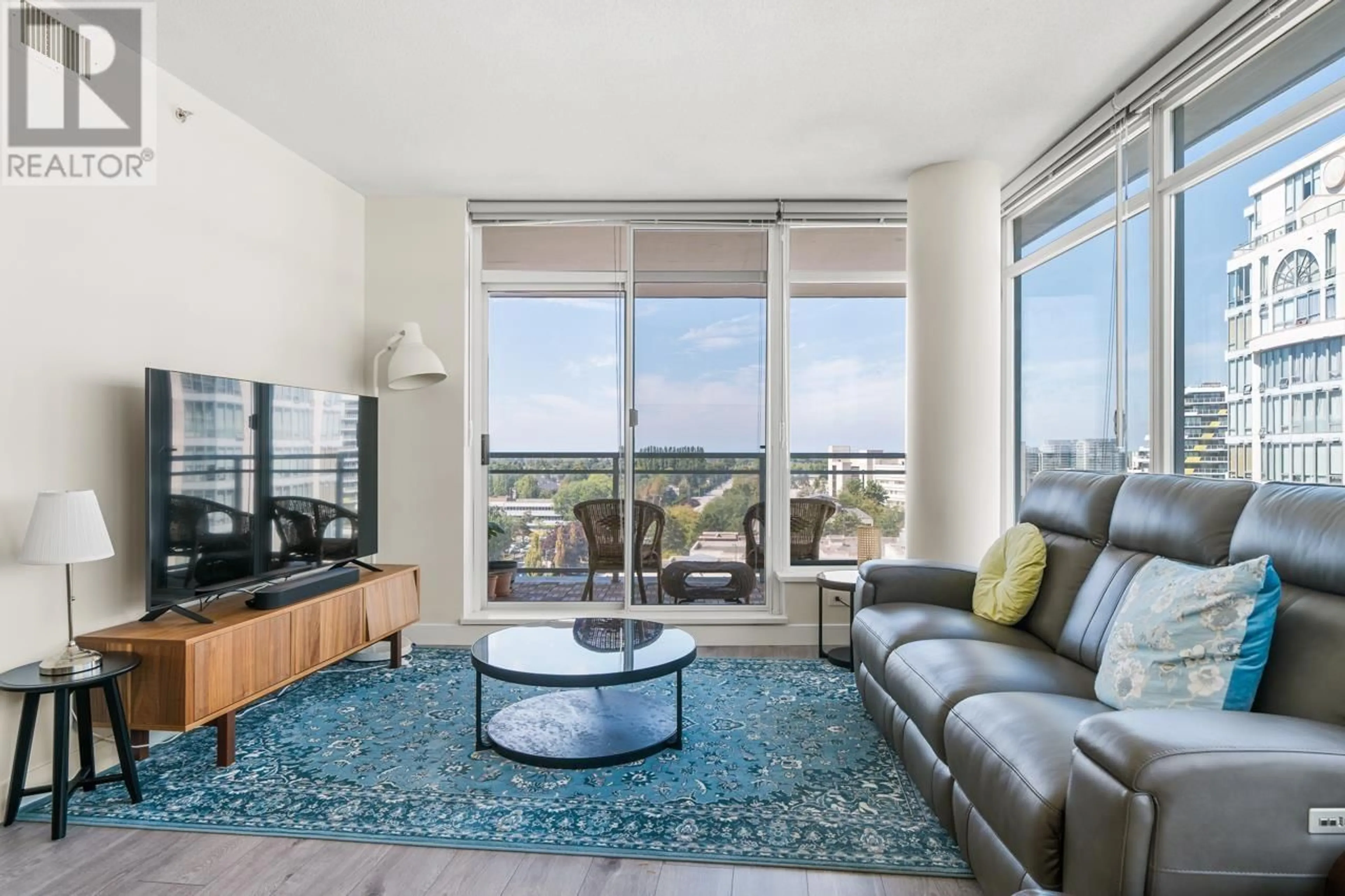 Living room, carpet floors for 1203 7371 WESTMINSTER HIGHWAY, Richmond British Columbia V6X0B4