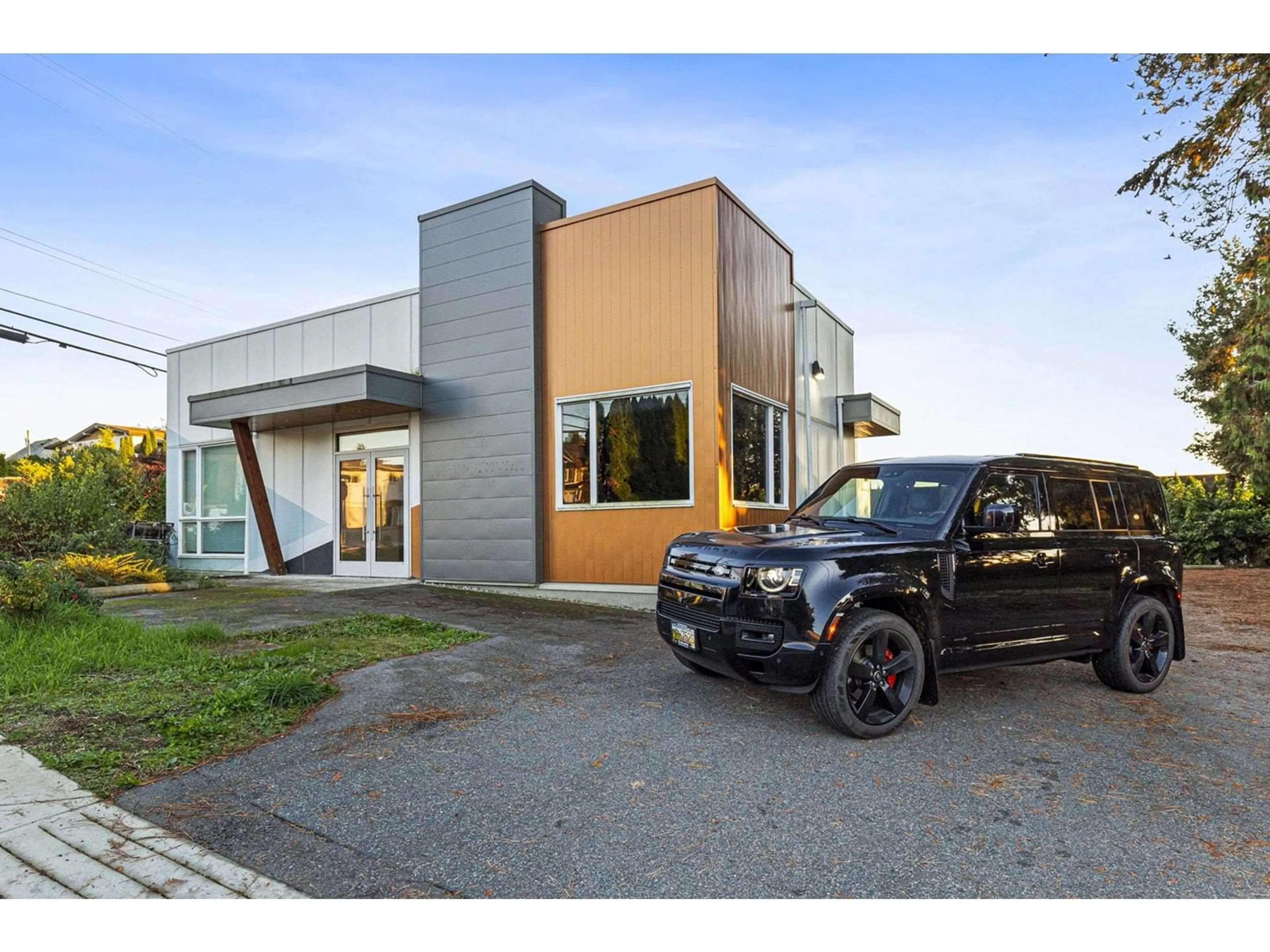 Indoor garage for 7291 WREN STREET, Mission British Columbia V2V3B3