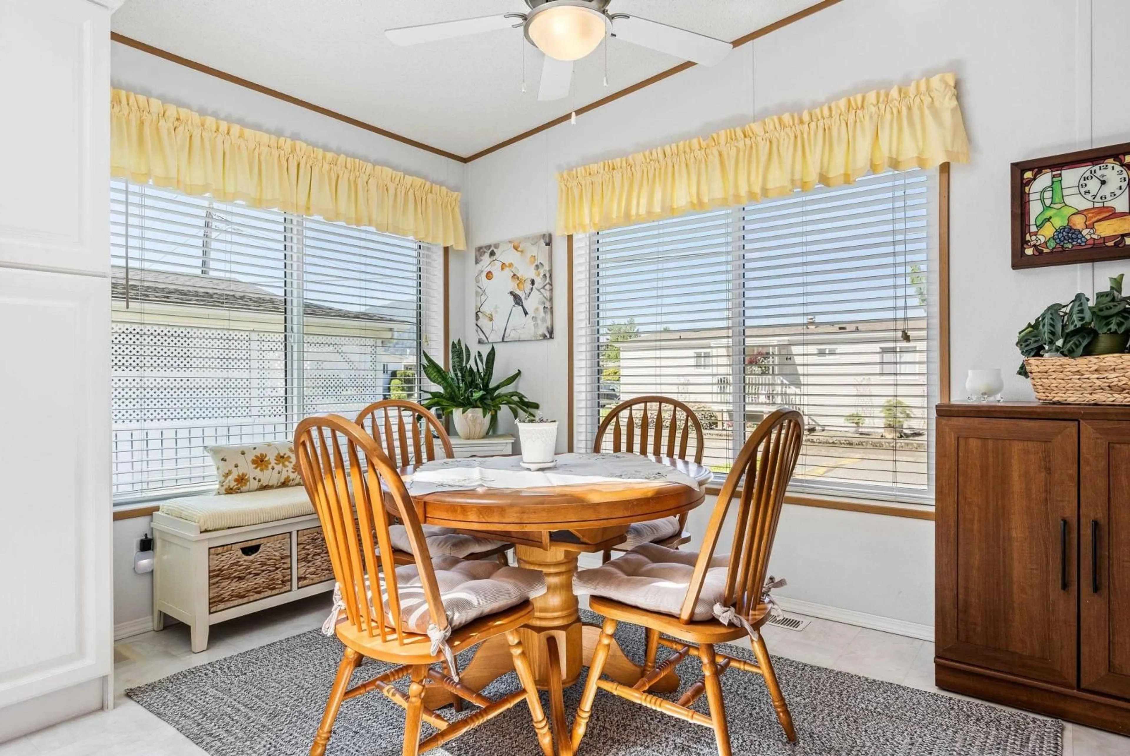 Dining room, wood floors, cottage for 77 6338 VEDDER ROAD, Chilliwack British Columbia V2R3R3