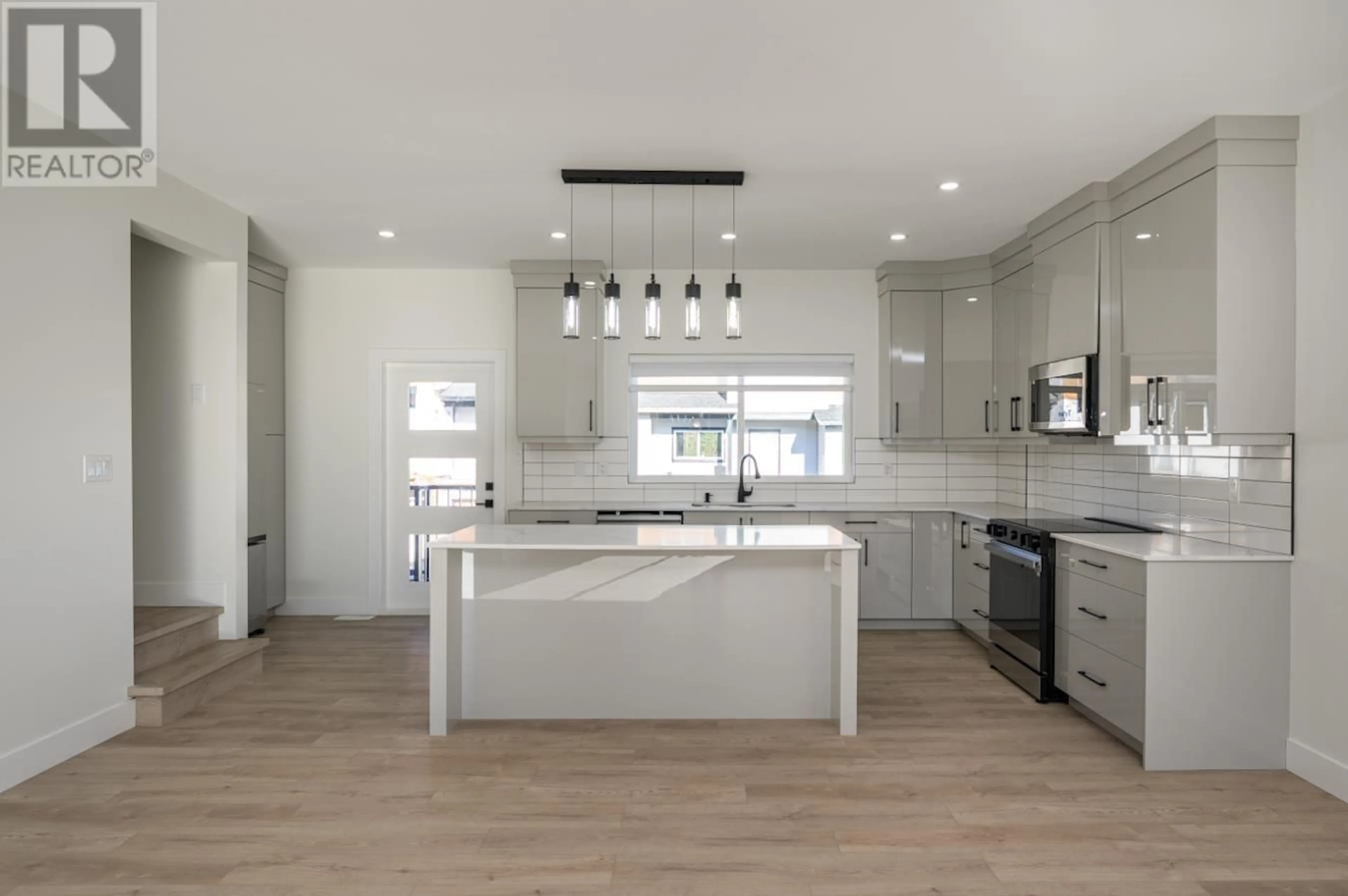 Open concept kitchen, unknown for 1401 - 2395 ROWE STREET, Prince George British Columbia V2N0J3