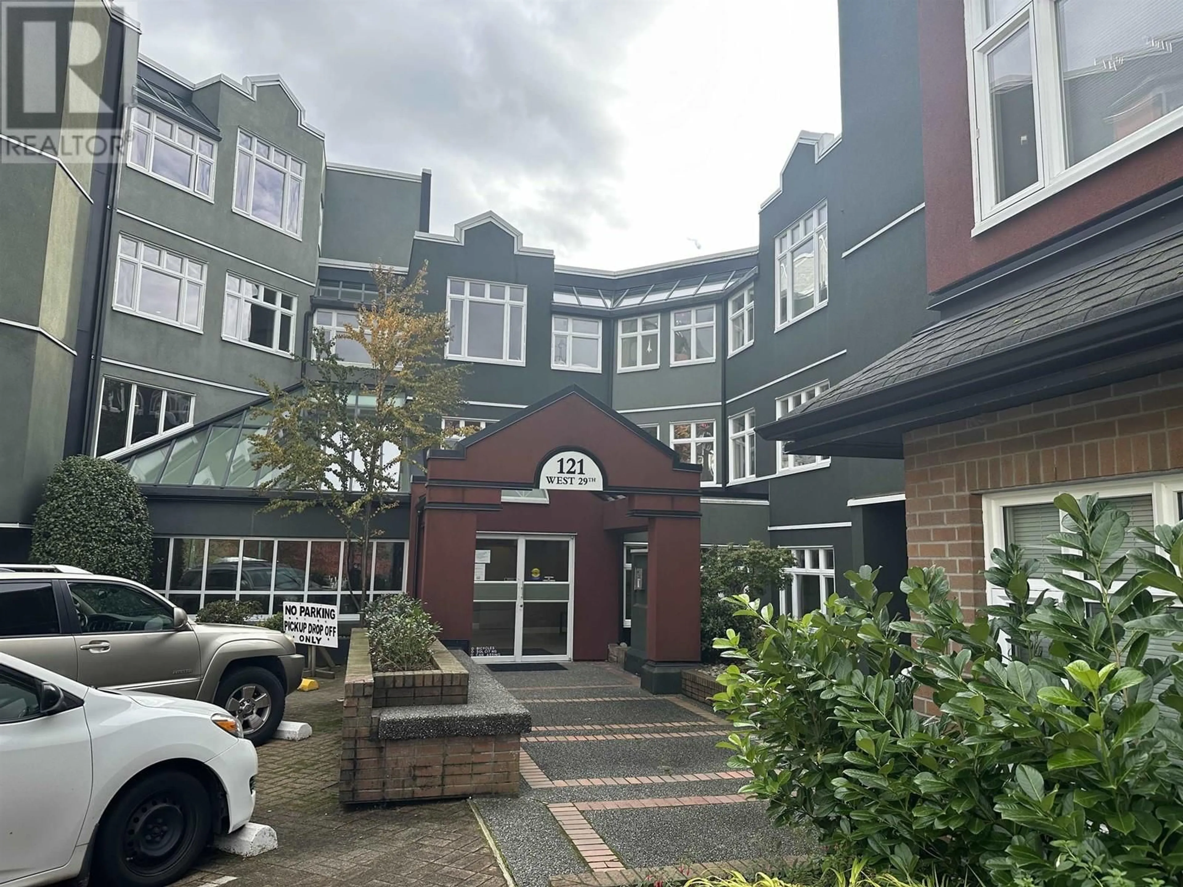 A pic from exterior of the house or condo, the front or back of building for 315 121 W 29TH STREET, North Vancouver British Columbia V7N4L6