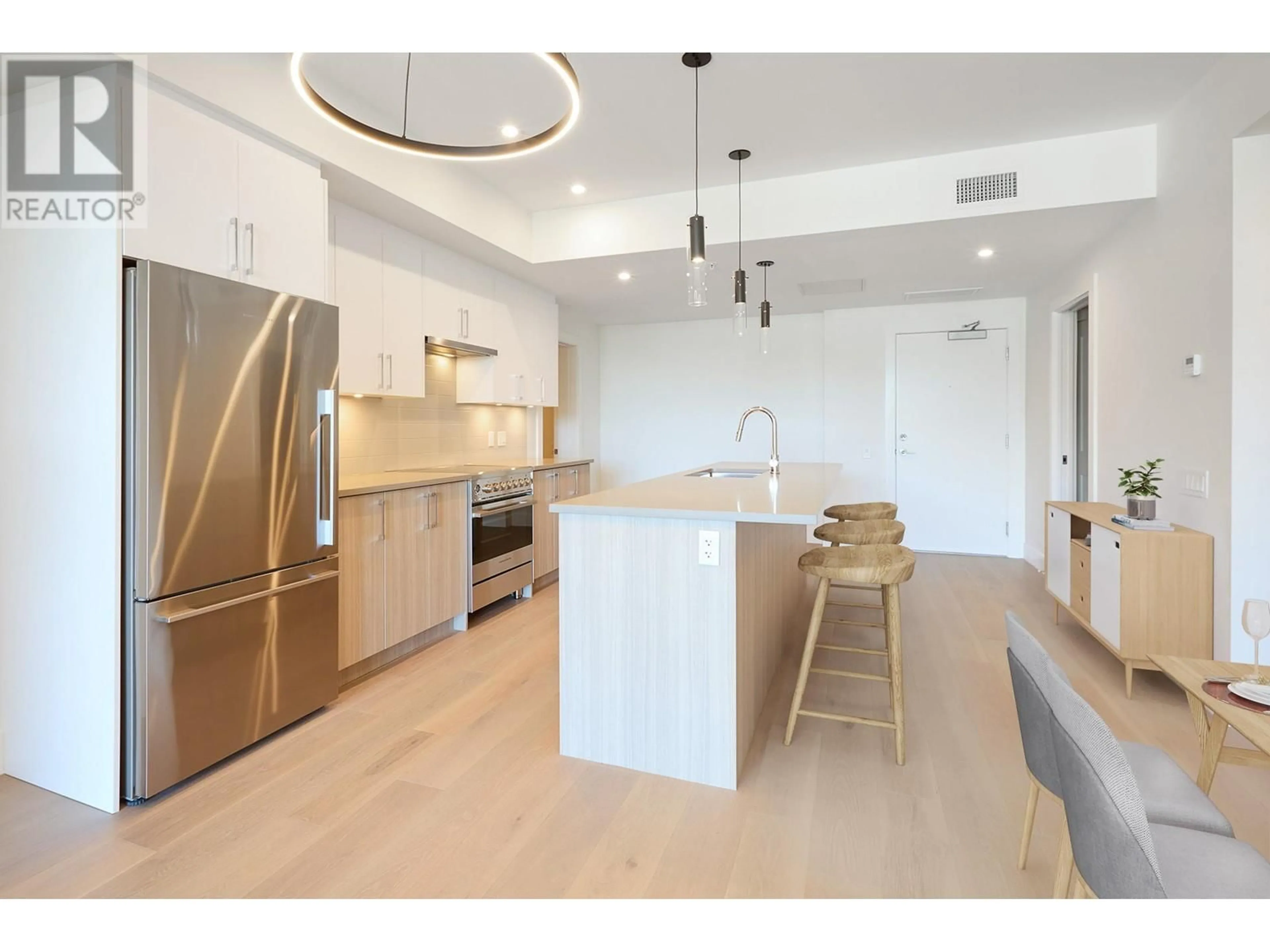 Open concept kitchen, unknown for 103 - 3405 MAMQUAM ROAD, Squamish British Columbia V8B1E4
