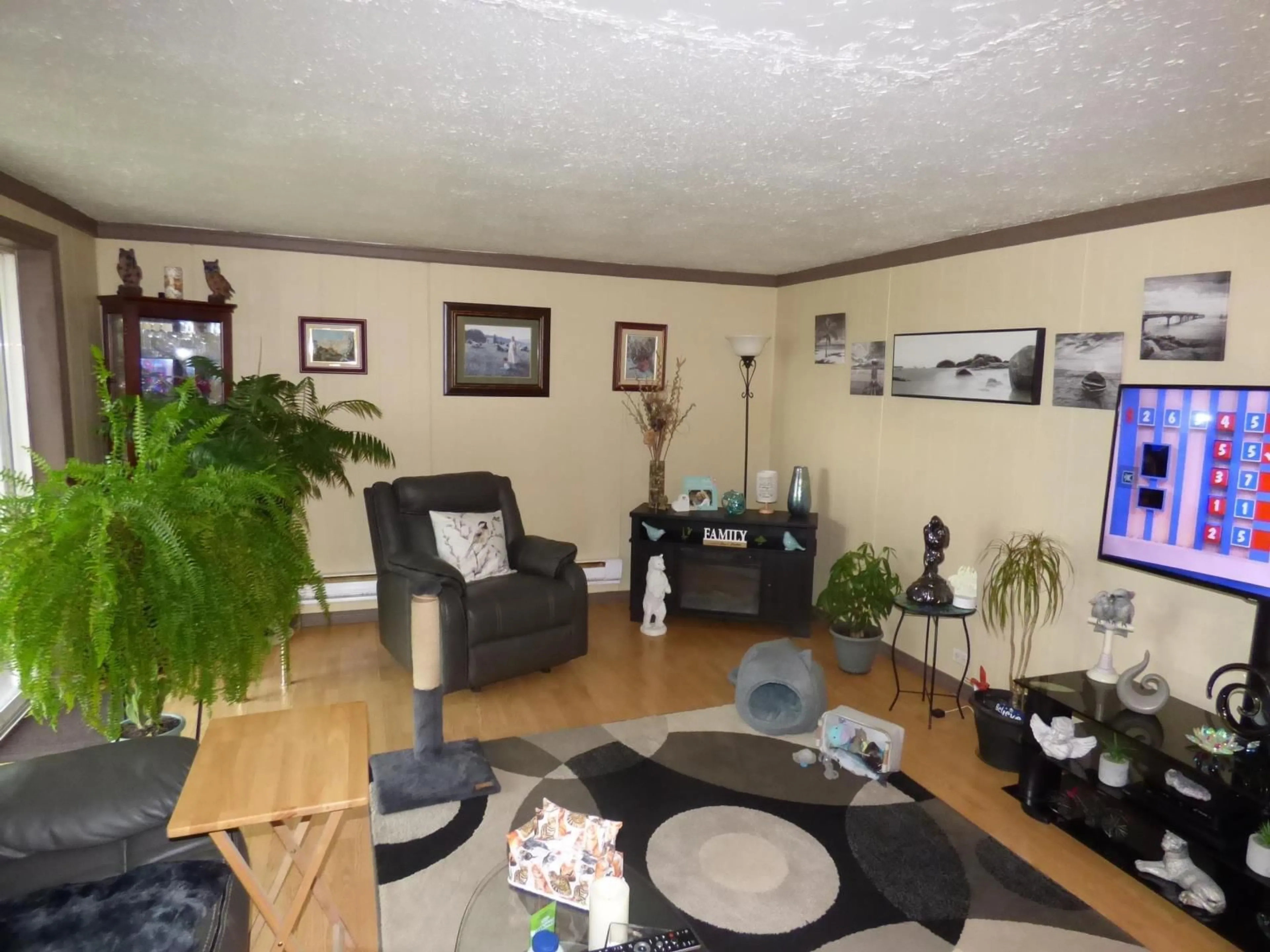 Living room, wood floors for 51199 YALE ROAD, Rosedale British Columbia V0X1X2