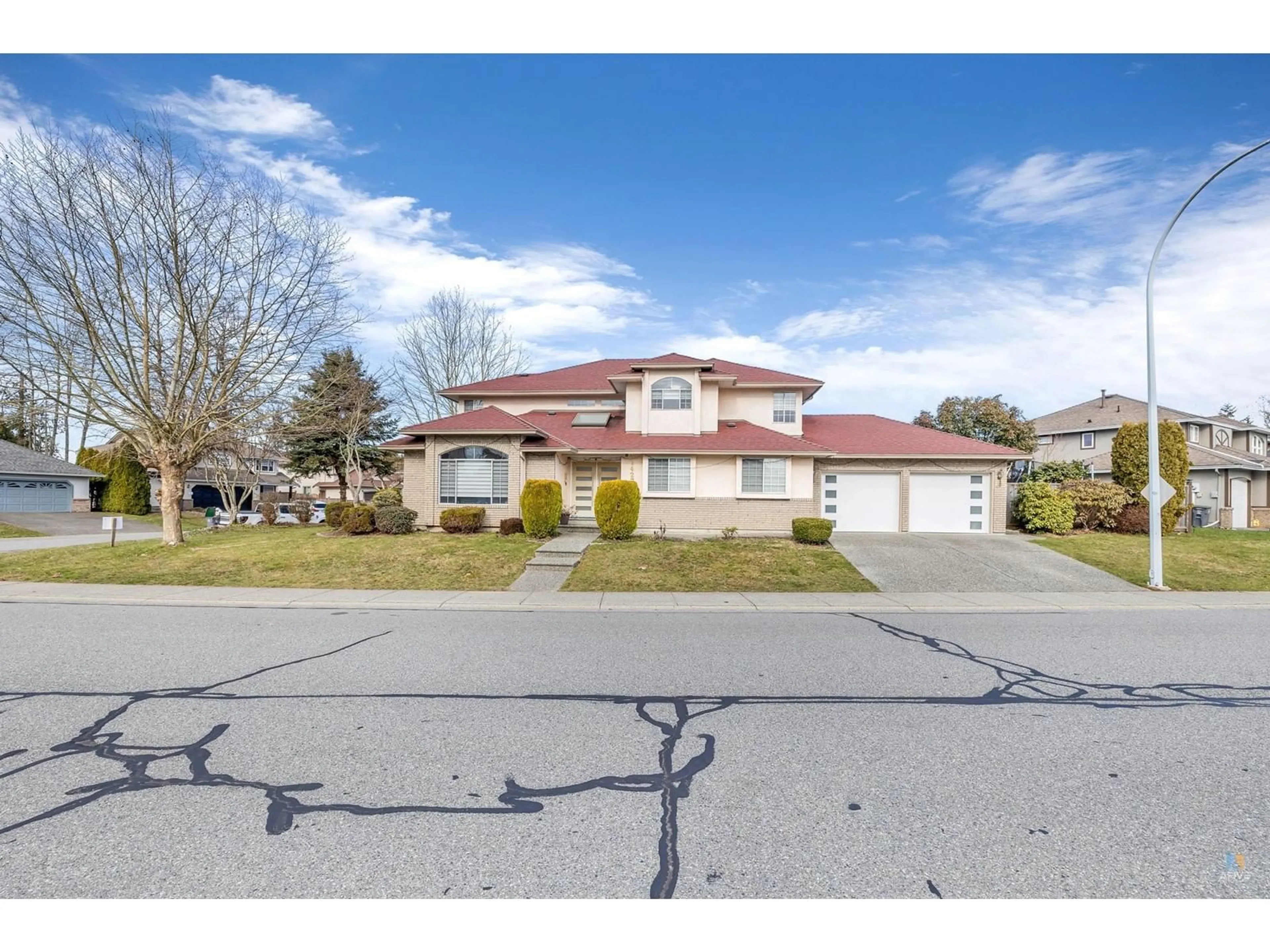 Frontside or backside of a home, the street view for 14277 84A AVENUE, Surrey British Columbia V3W0Z8