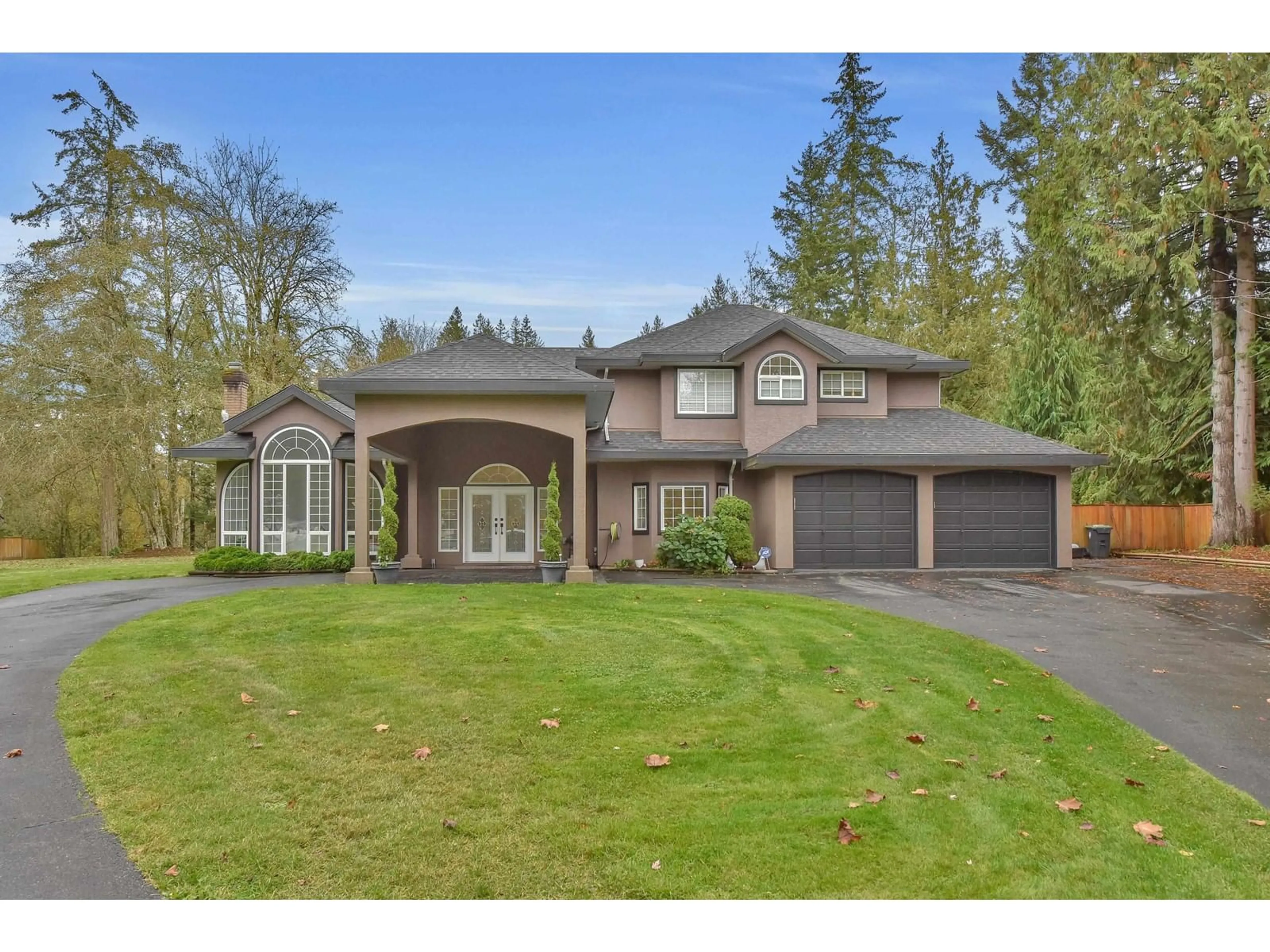 Frontside or backside of a home, cottage for 20054 FERNRIDGE CRESCENT, Langley British Columbia V3A4P4