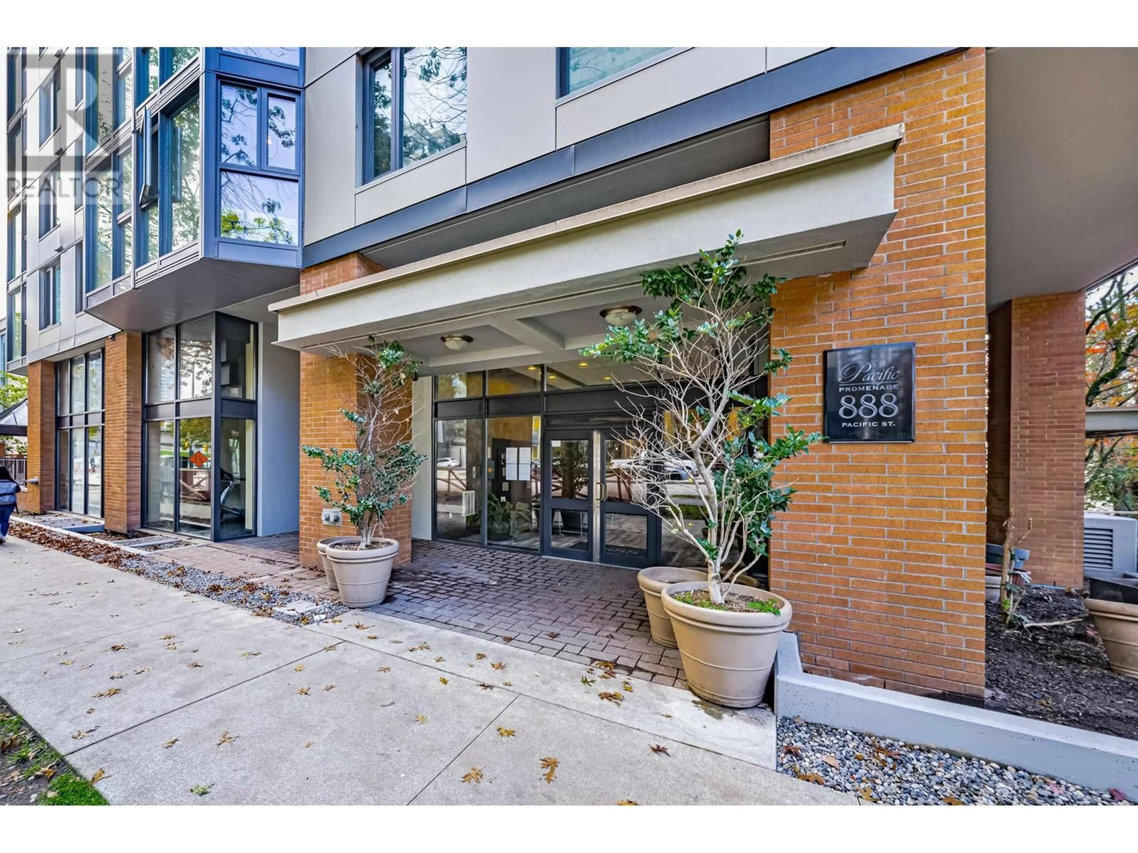 Indoor foyer for 707 888 PACIFIC STREET, Vancouver British Columbia V6Z2S6