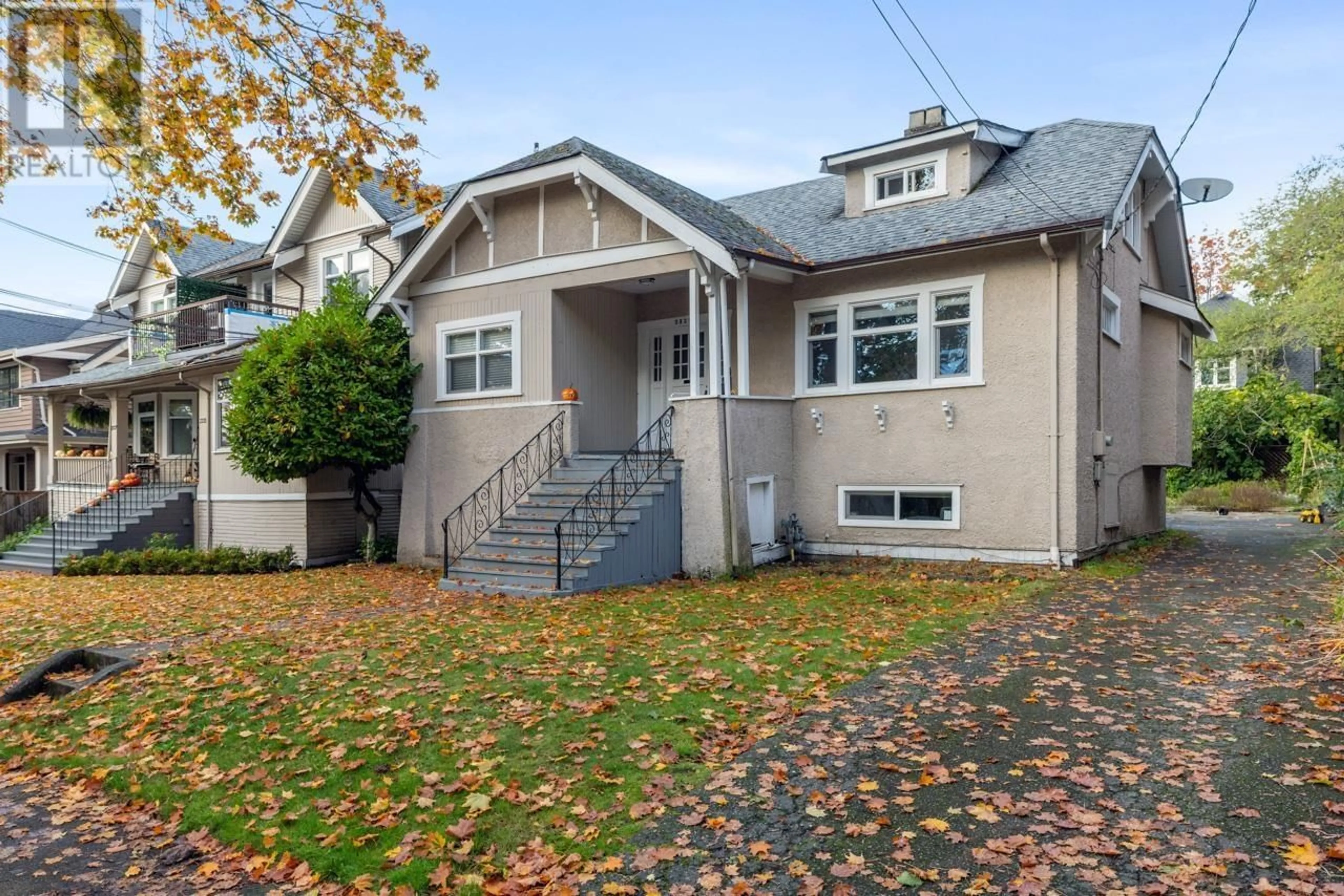 Frontside or backside of a home, cottage for 2325 W 8TH AVENUE, Vancouver British Columbia V6K2A8