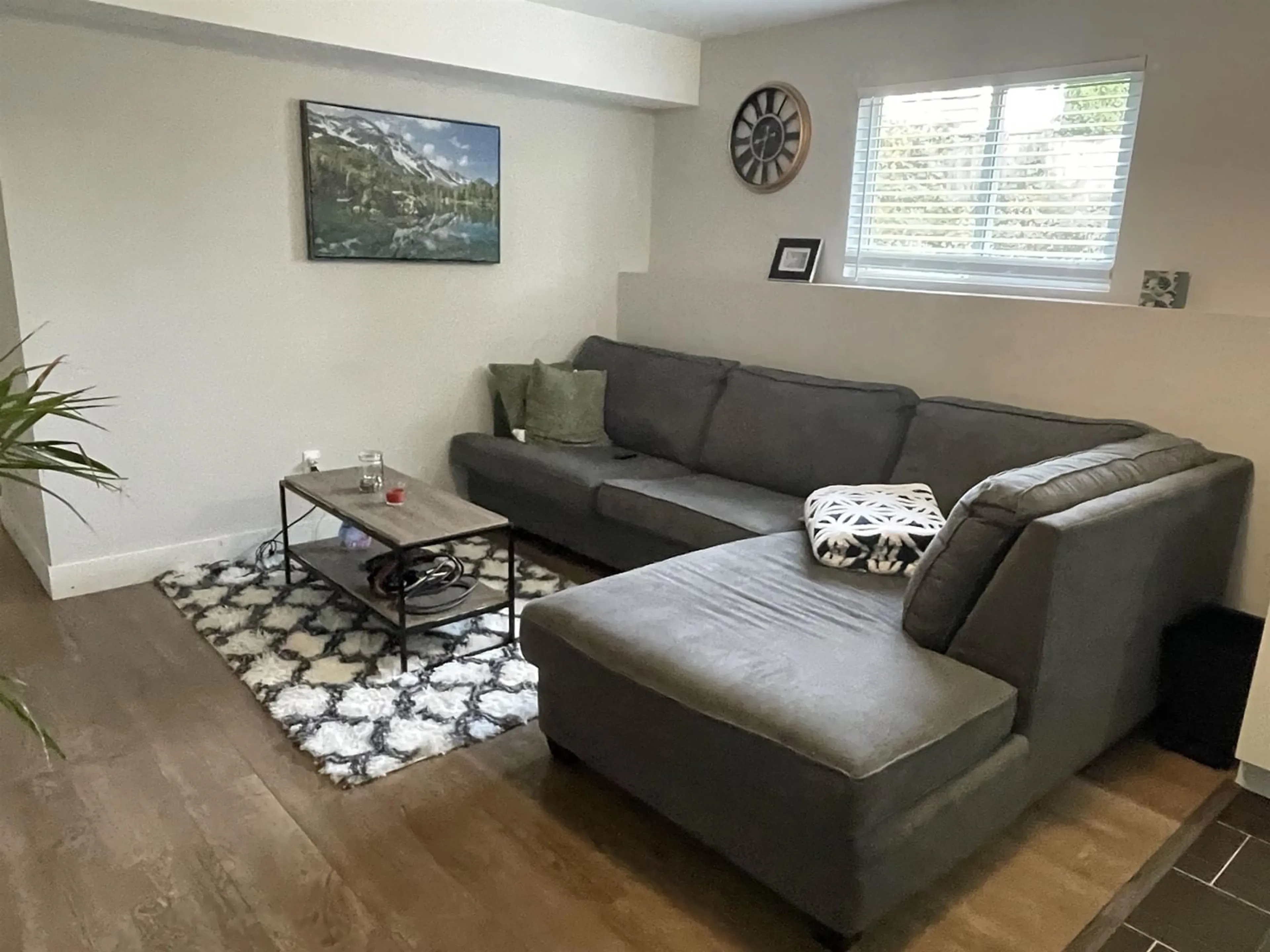 Living room, wood floors for 8250 HERAR LANE, Mission British Columbia V2V7G1