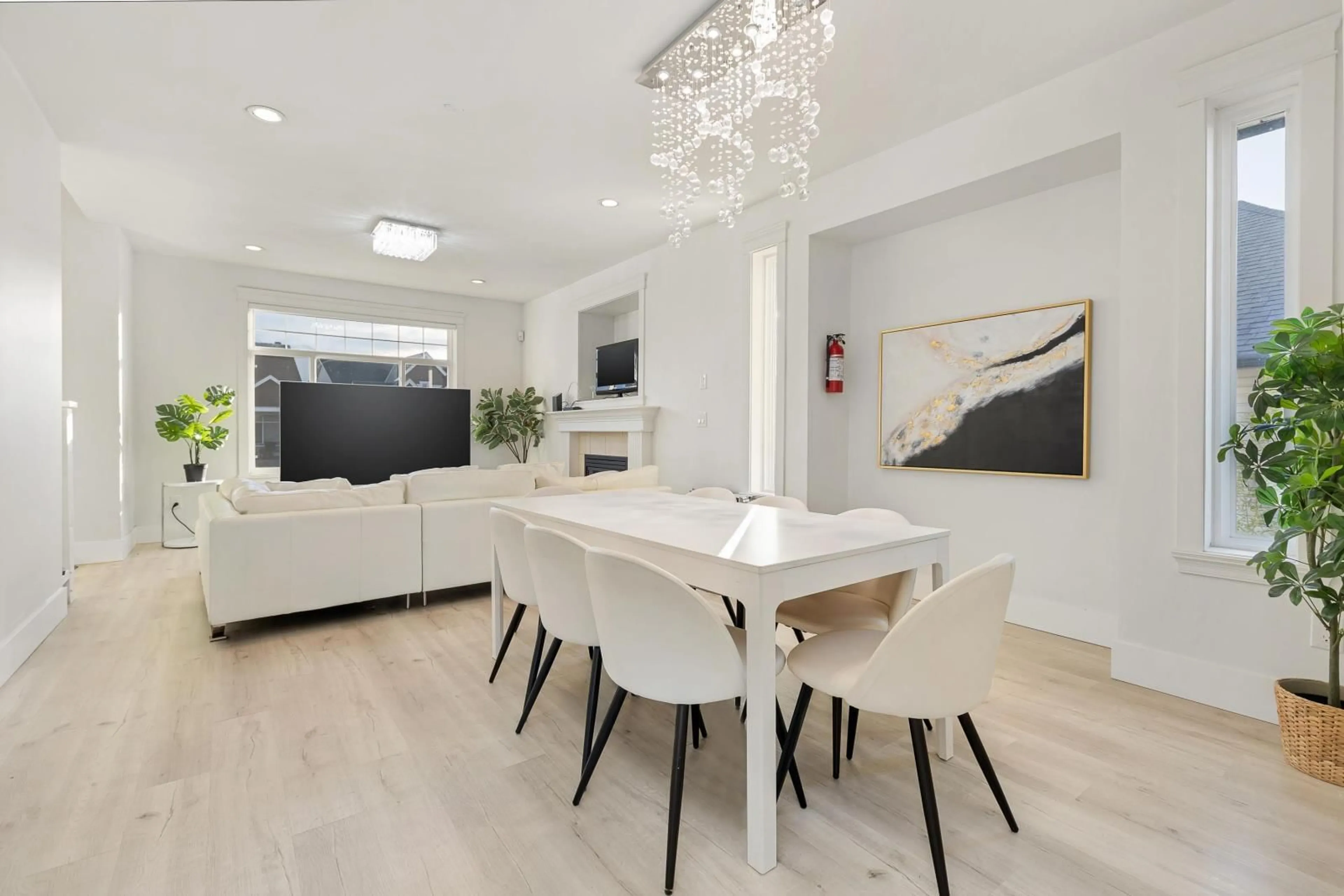 Dining room, wood floors for 5117 CECIL RIDGE PLACE|Promontory, Chilliwack British Columbia V2R6A1