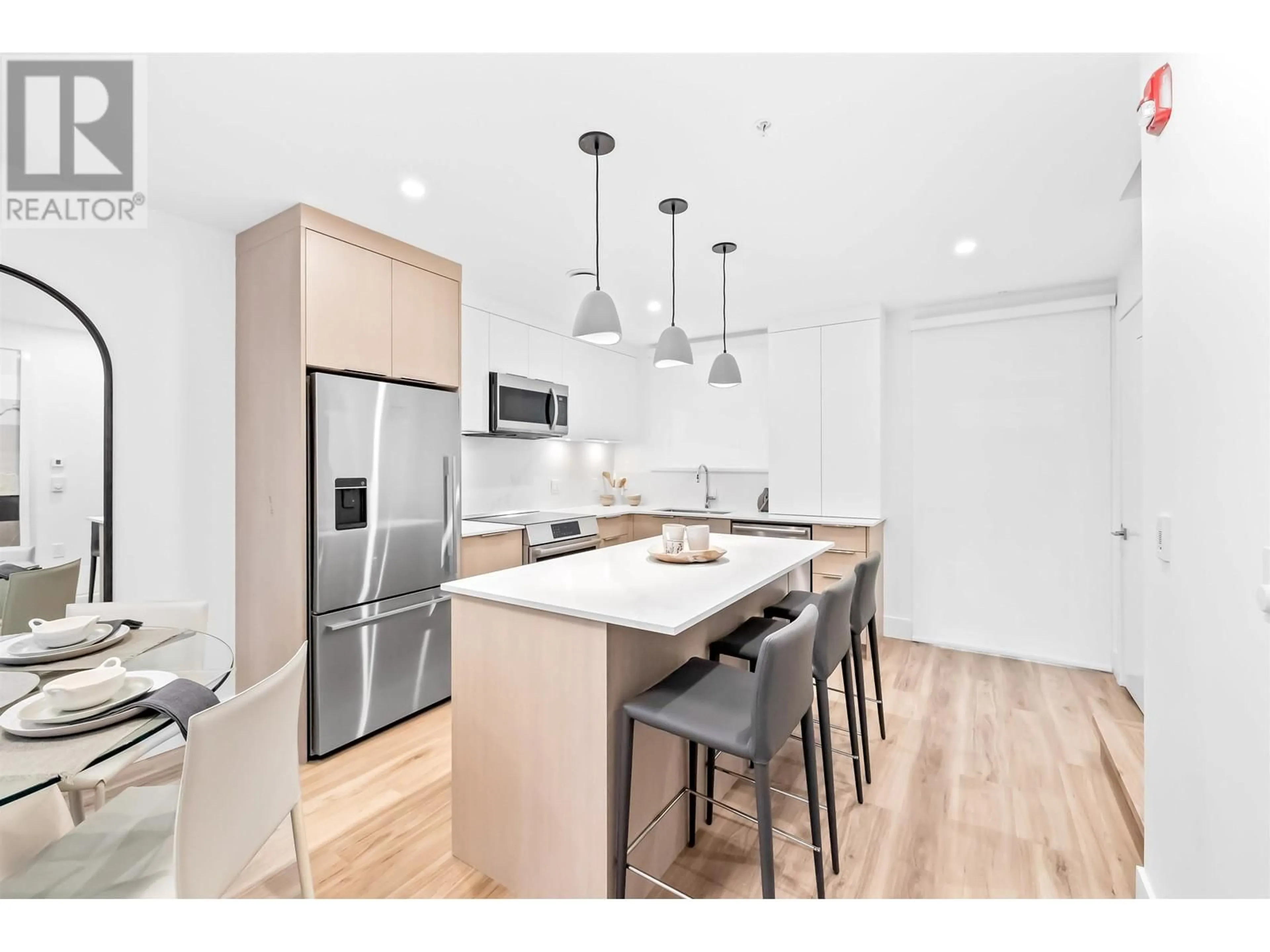 Open concept kitchen for 313 2250 E 1ST AVENUE, Vancouver British Columbia V5N1B6