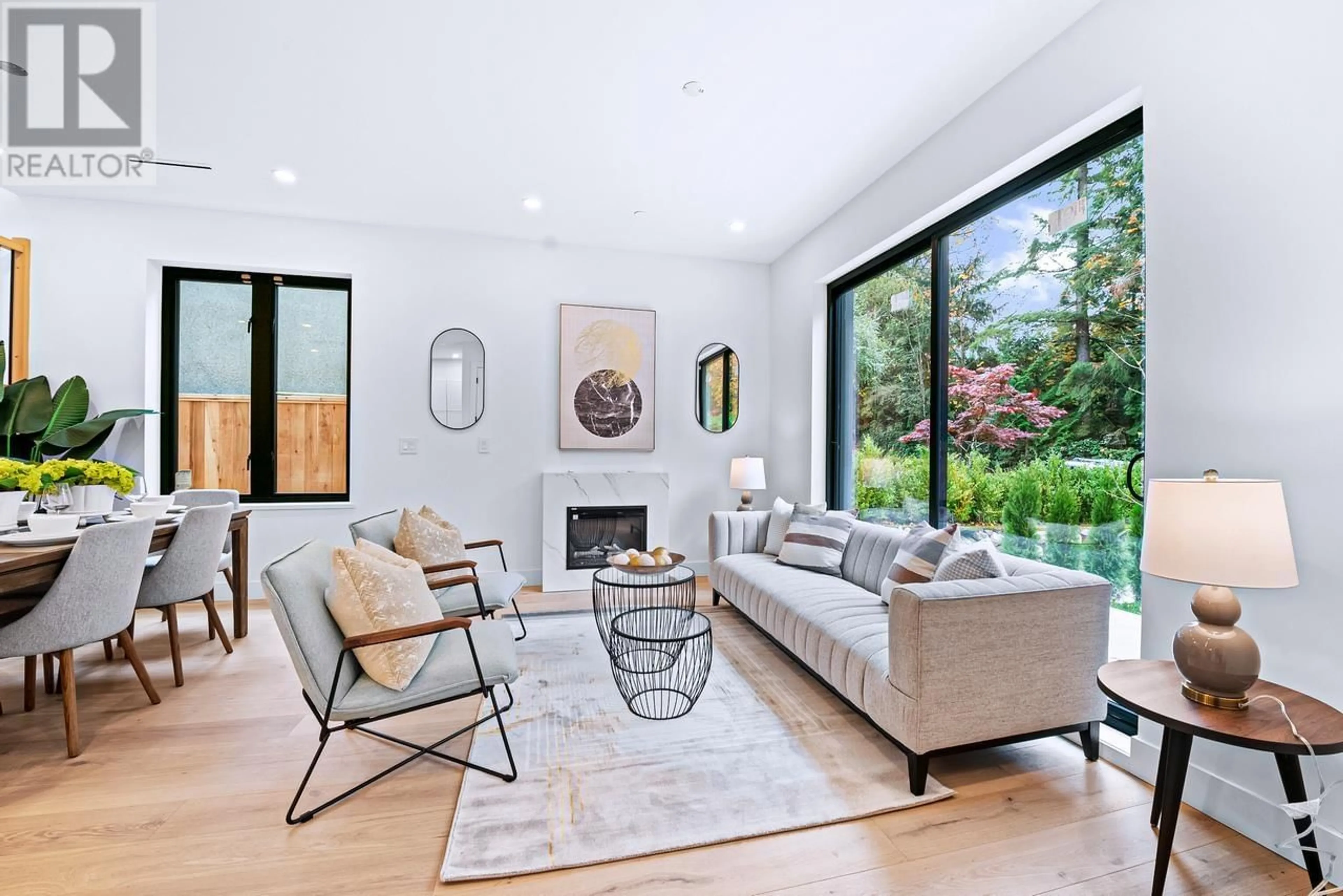 Living room, wood floors for 1 3841 W 27TH AVENUE, Vancouver British Columbia V6S1R4