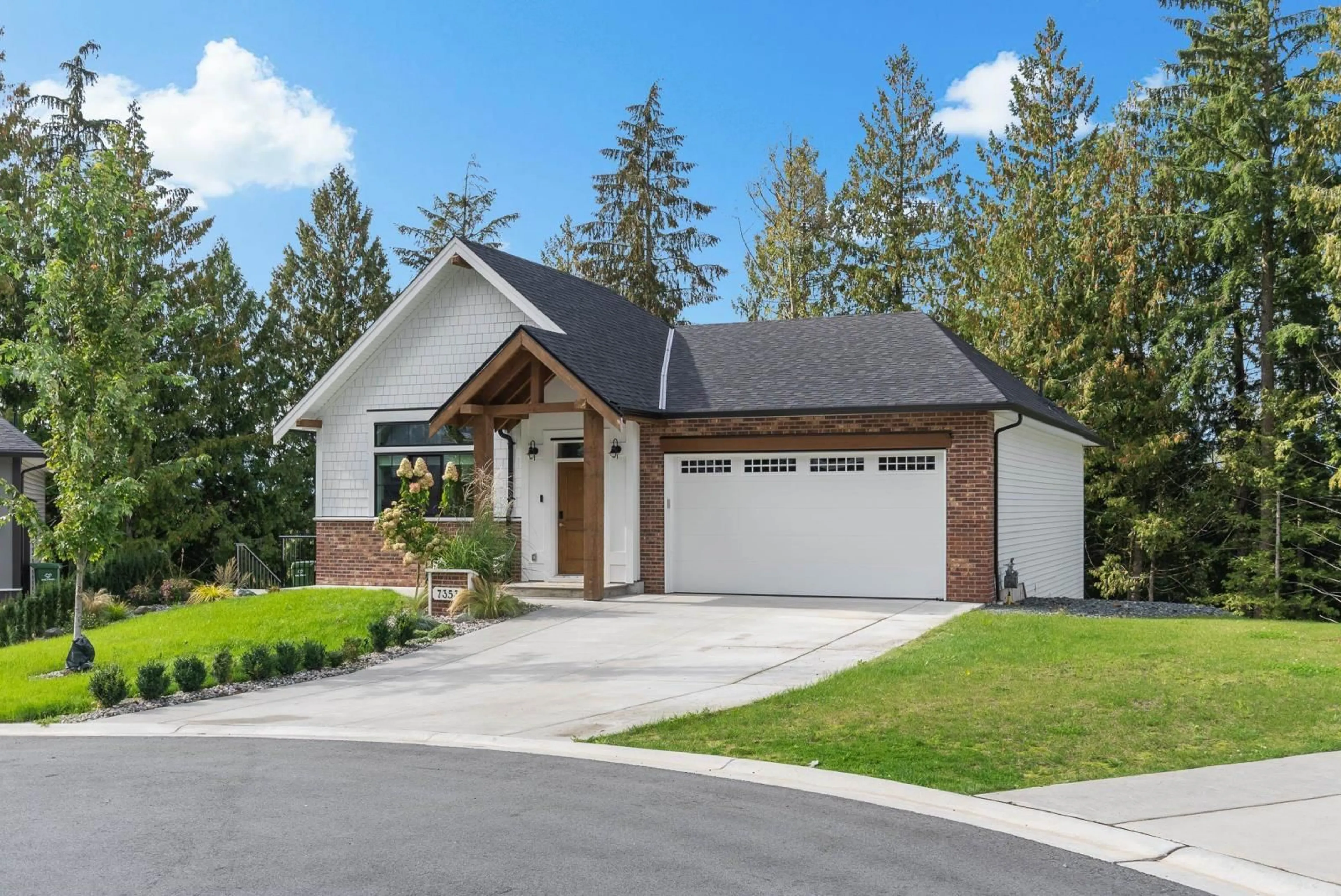 Home with brick exterior material for 7353 AMHERST PLACE, Chilliwack British Columbia V4Z1J5