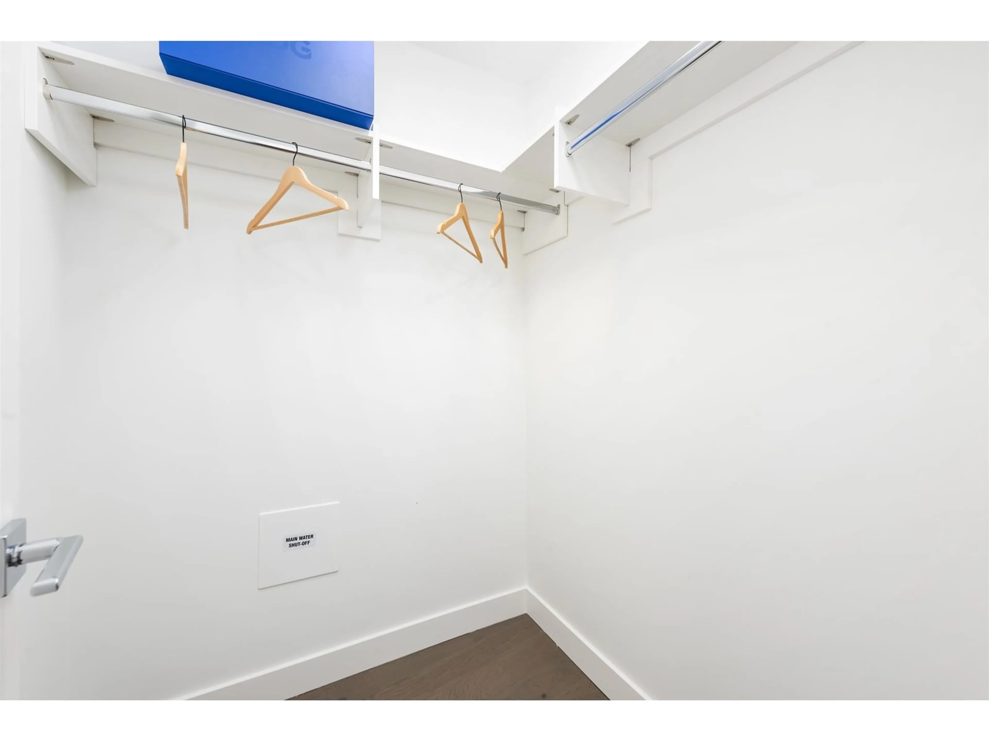 Storage room or clothes room or walk-in closet for 1505 1588 JOHNSTON ROAD, White Rock British Columbia V4B0C5