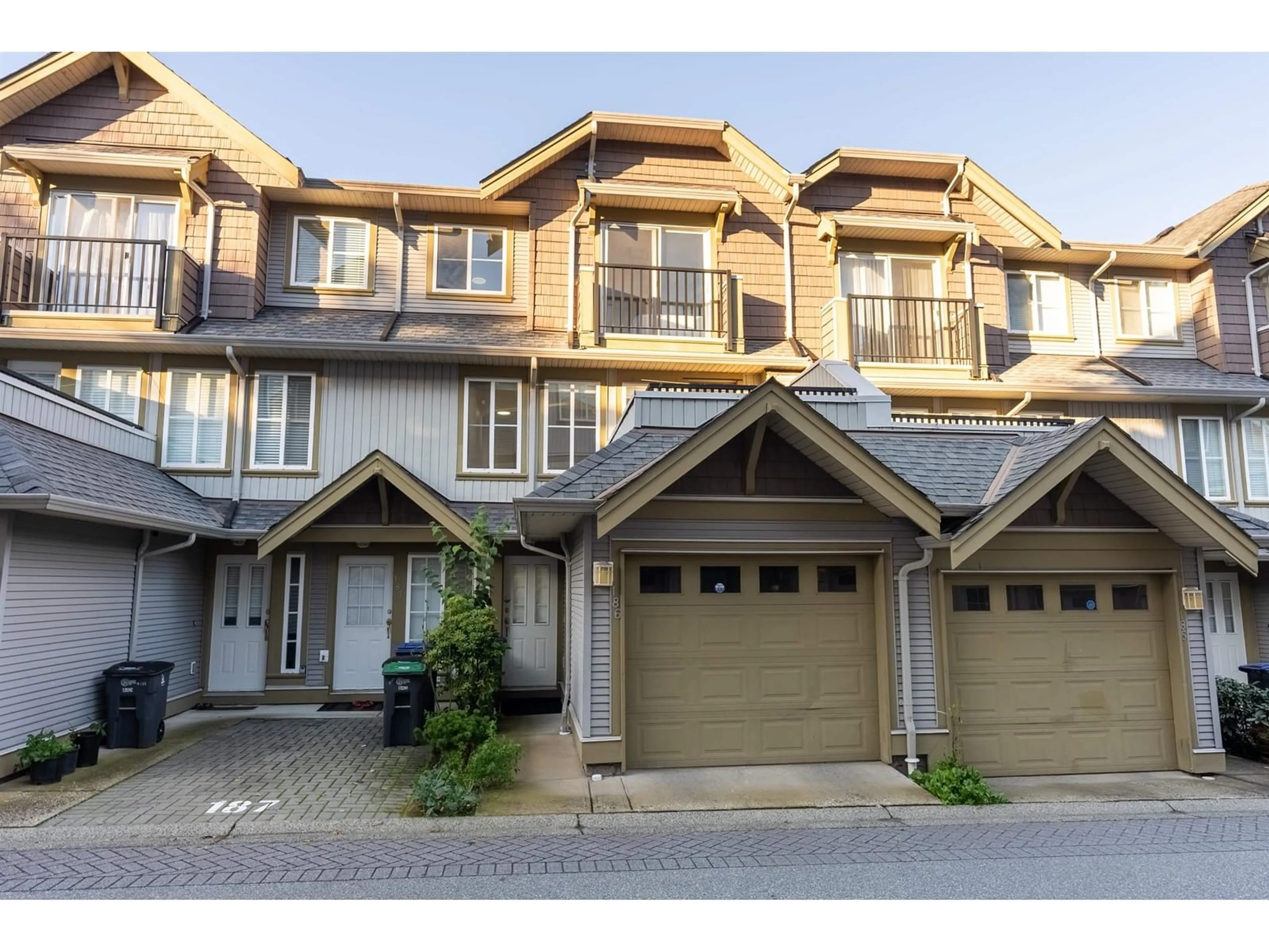 A pic from exterior of the house or condo, the street view for 186 12040 68 AVENUE, Surrey British Columbia V3W1P5