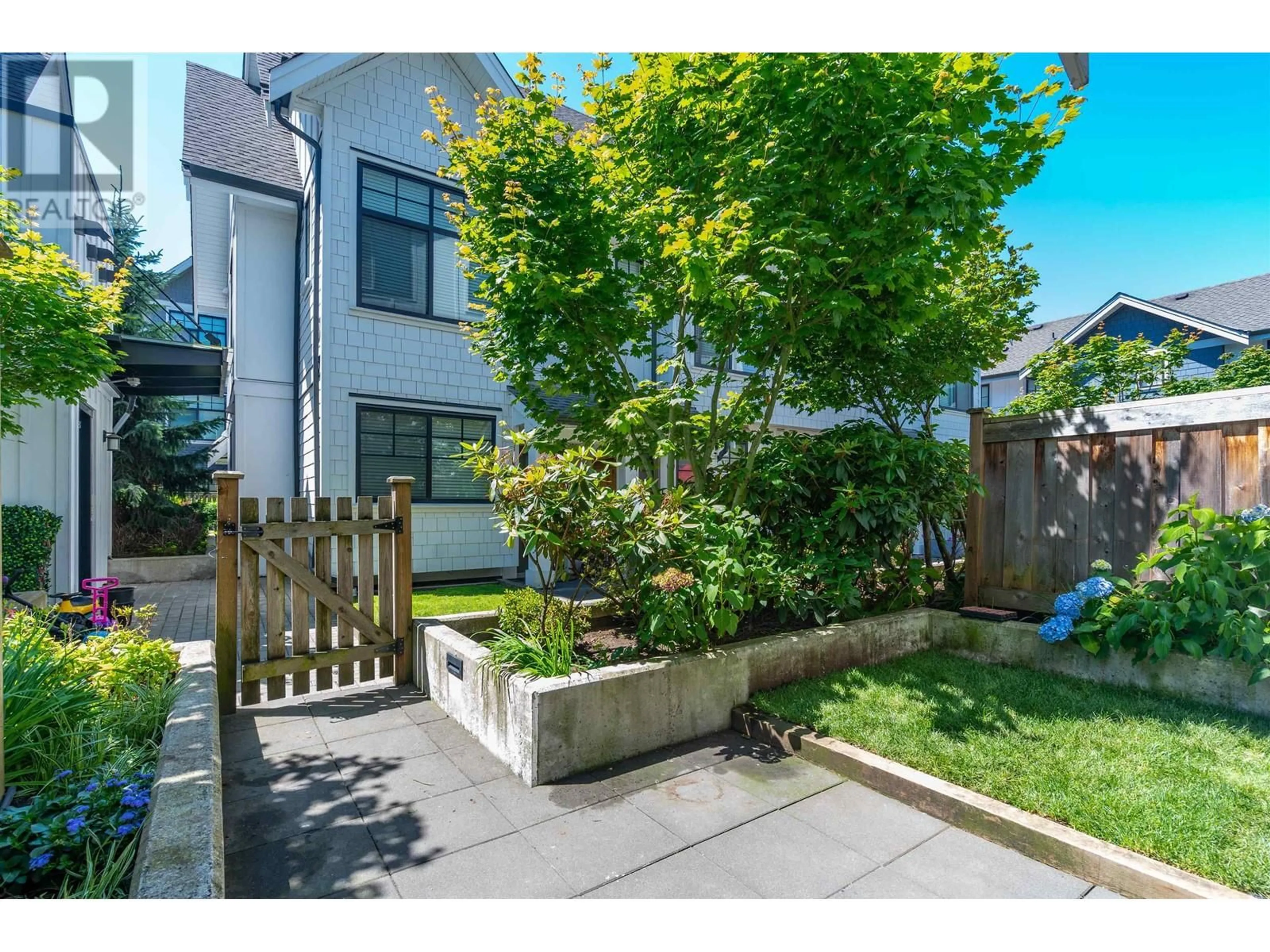 Frontside or backside of a home, the fenced backyard for 3 5188 SAVILE ROW, Burnaby British Columbia V5E0C3