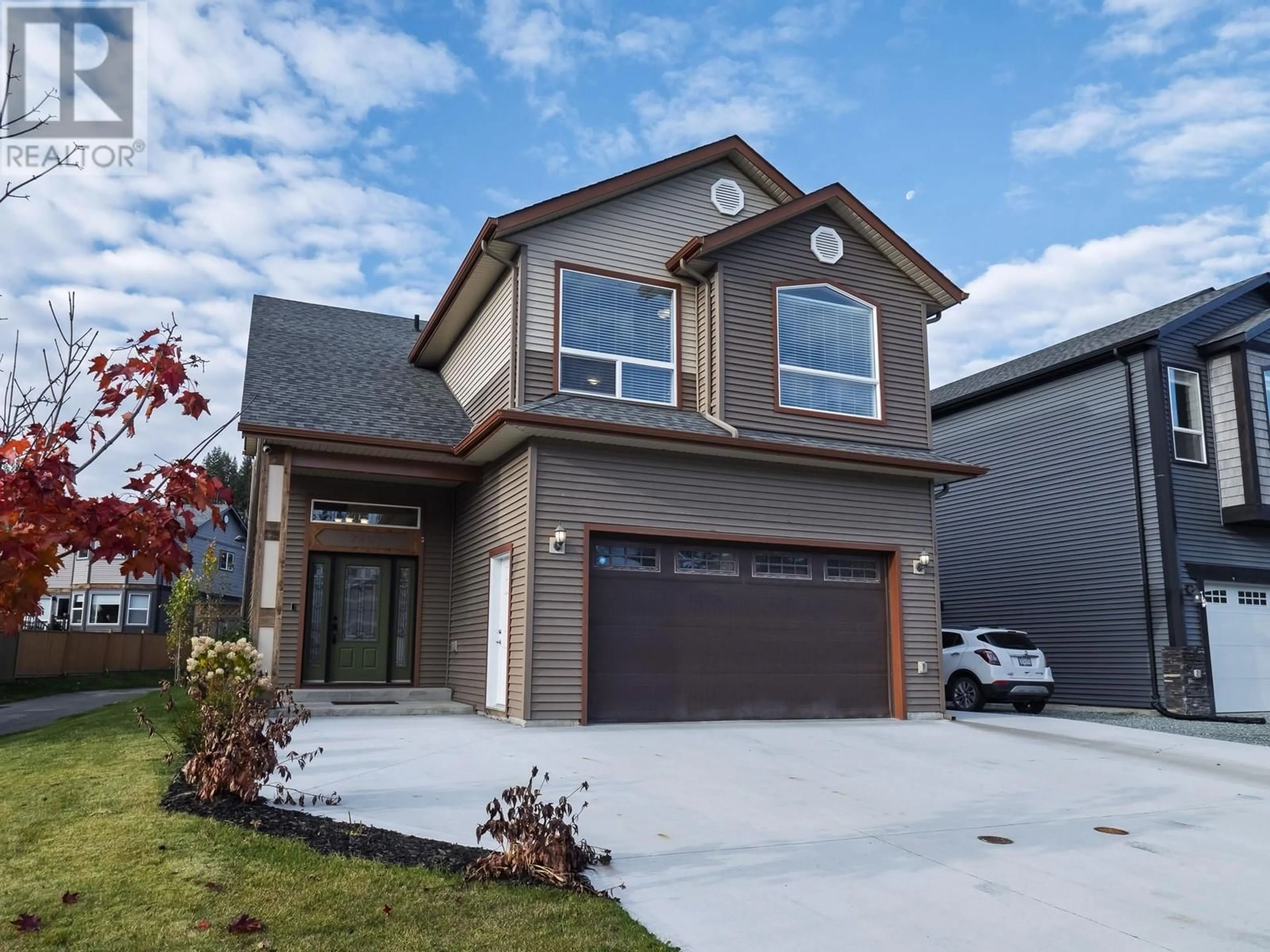 Frontside or backside of a home, the street view for 7627 CREEKSIDE WAY, Prince George British Columbia V2N0C2