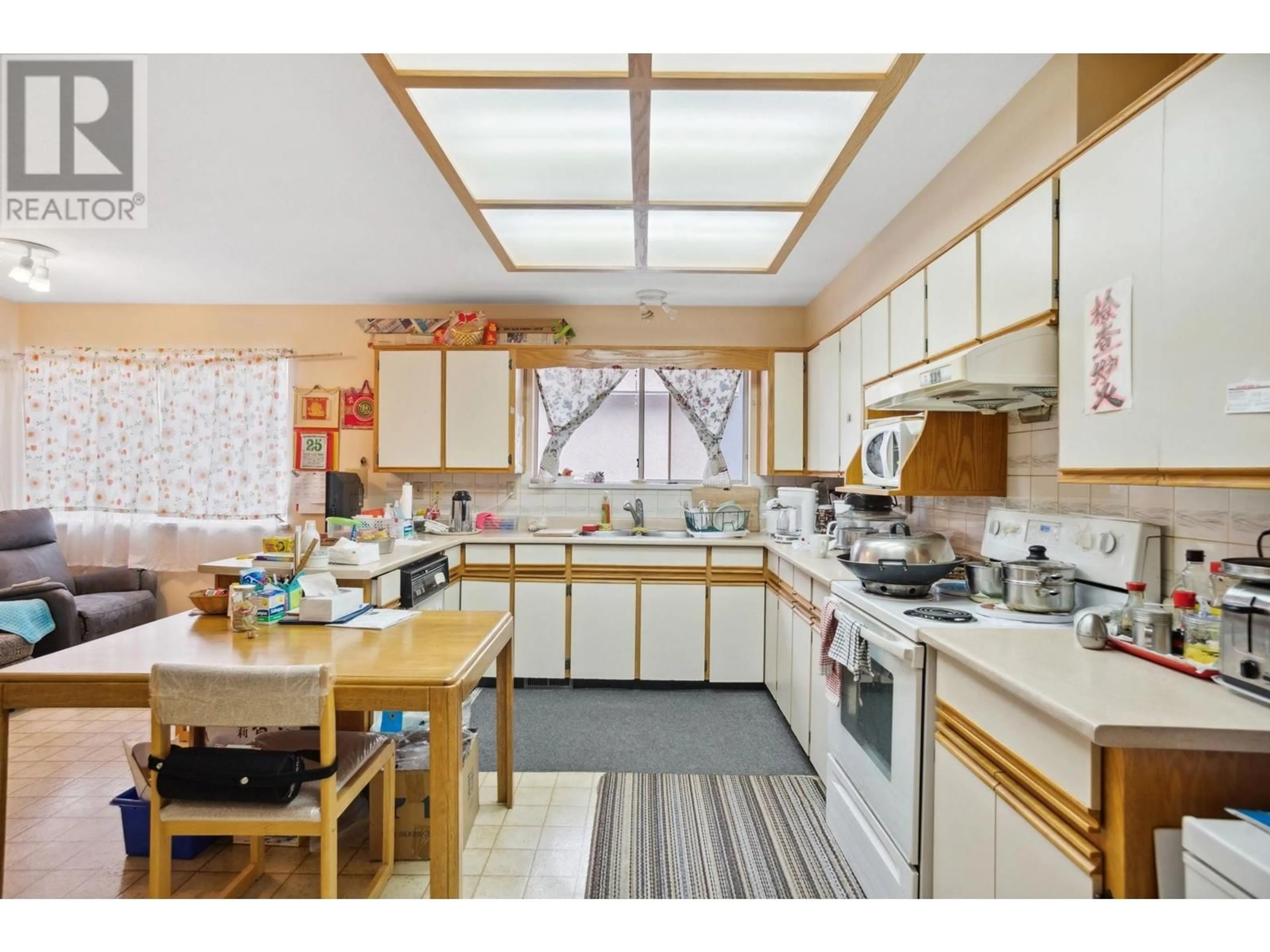 Kitchen, wood floors, cottage for 612 E 3RD STREET, North Vancouver British Columbia V7L1G7