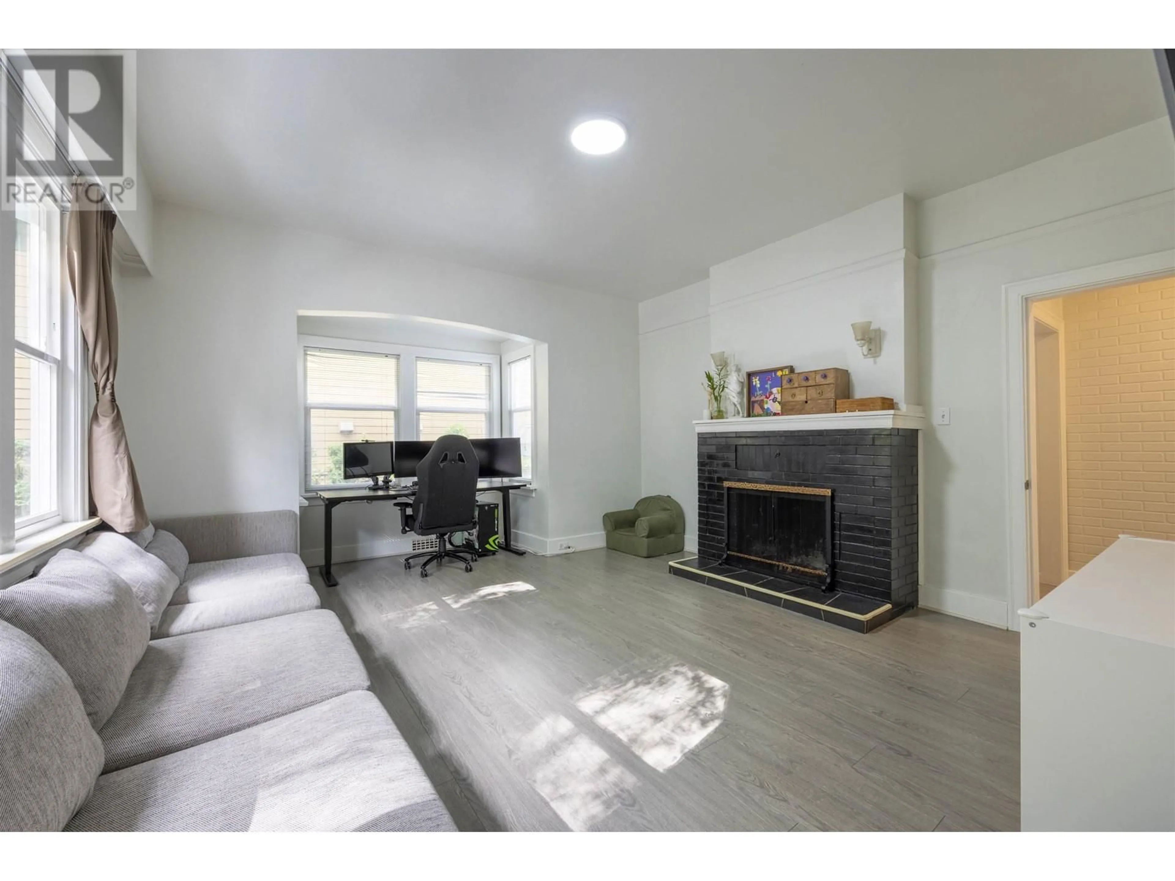 A pic of a room, wood floors for 826 WESTWOOD STREET, Coquitlam British Columbia V3C3L2